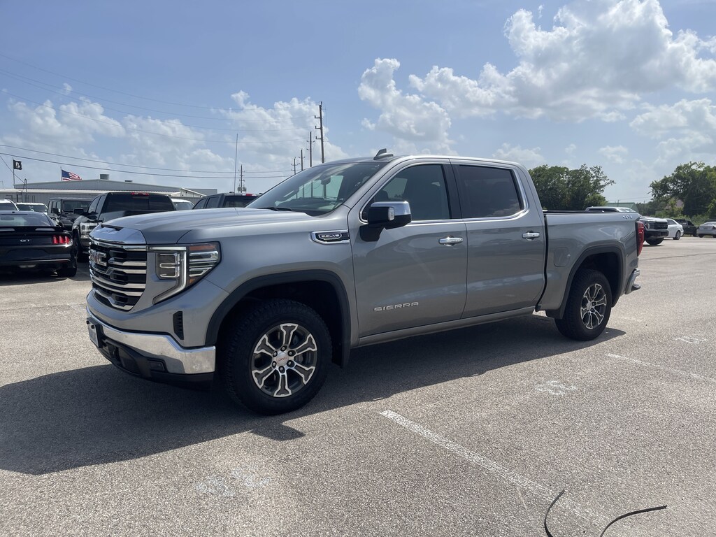 Used 2024 GMC Sierra 1500 SLT Truck Crew Cab