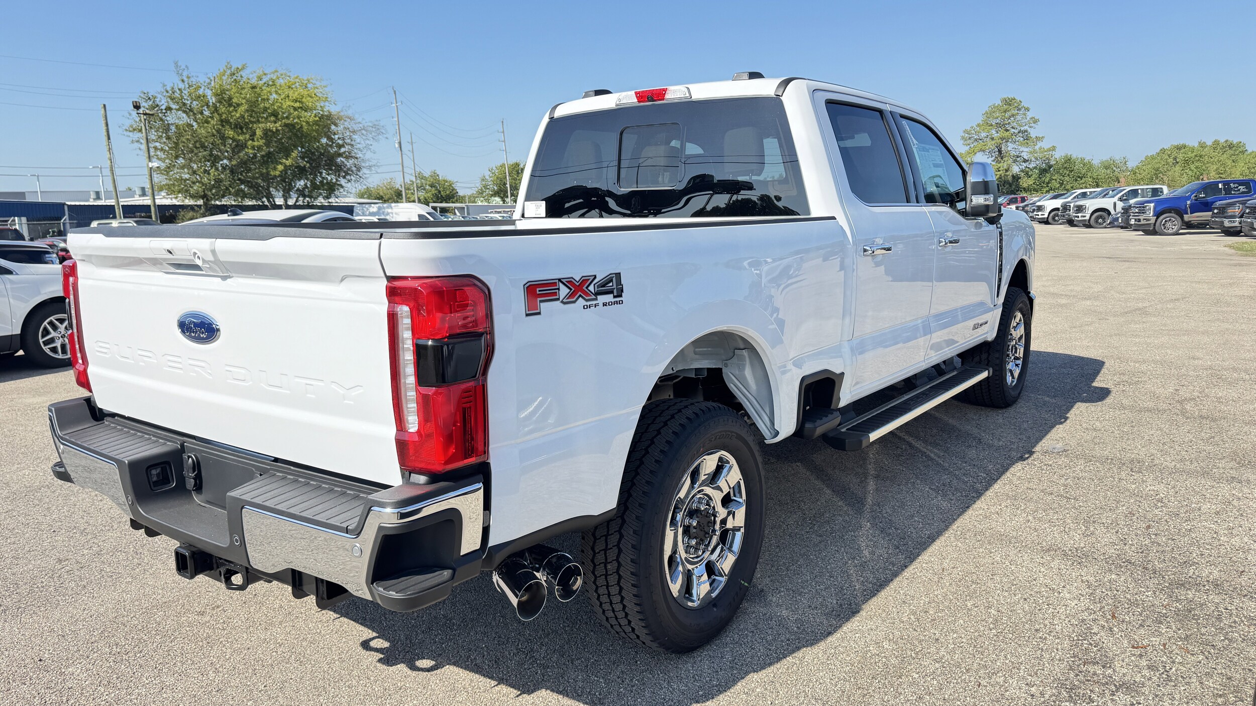 2026 Ford F-250 Lariat photo 3