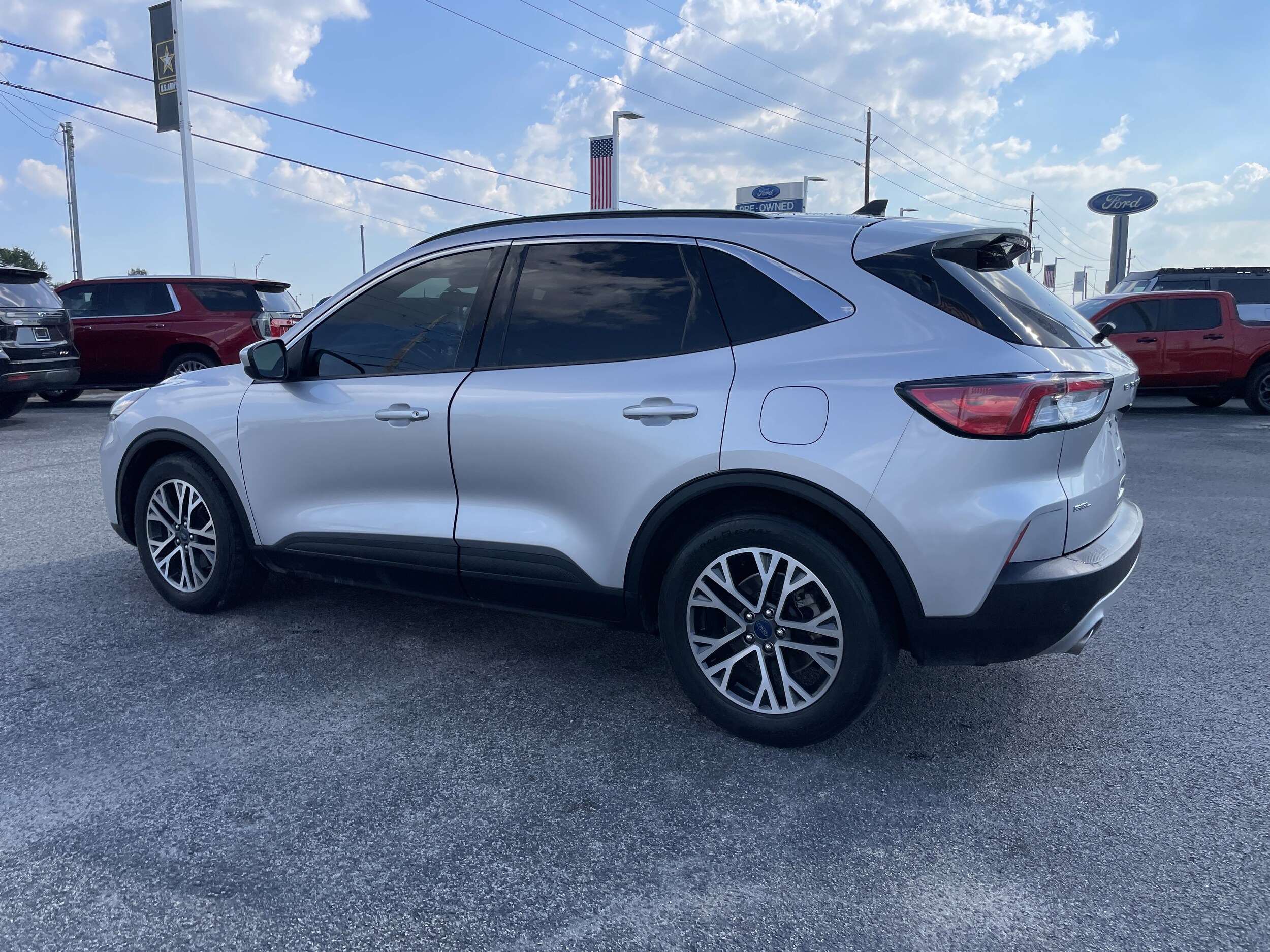2020 Ford Escape SEL photo 4