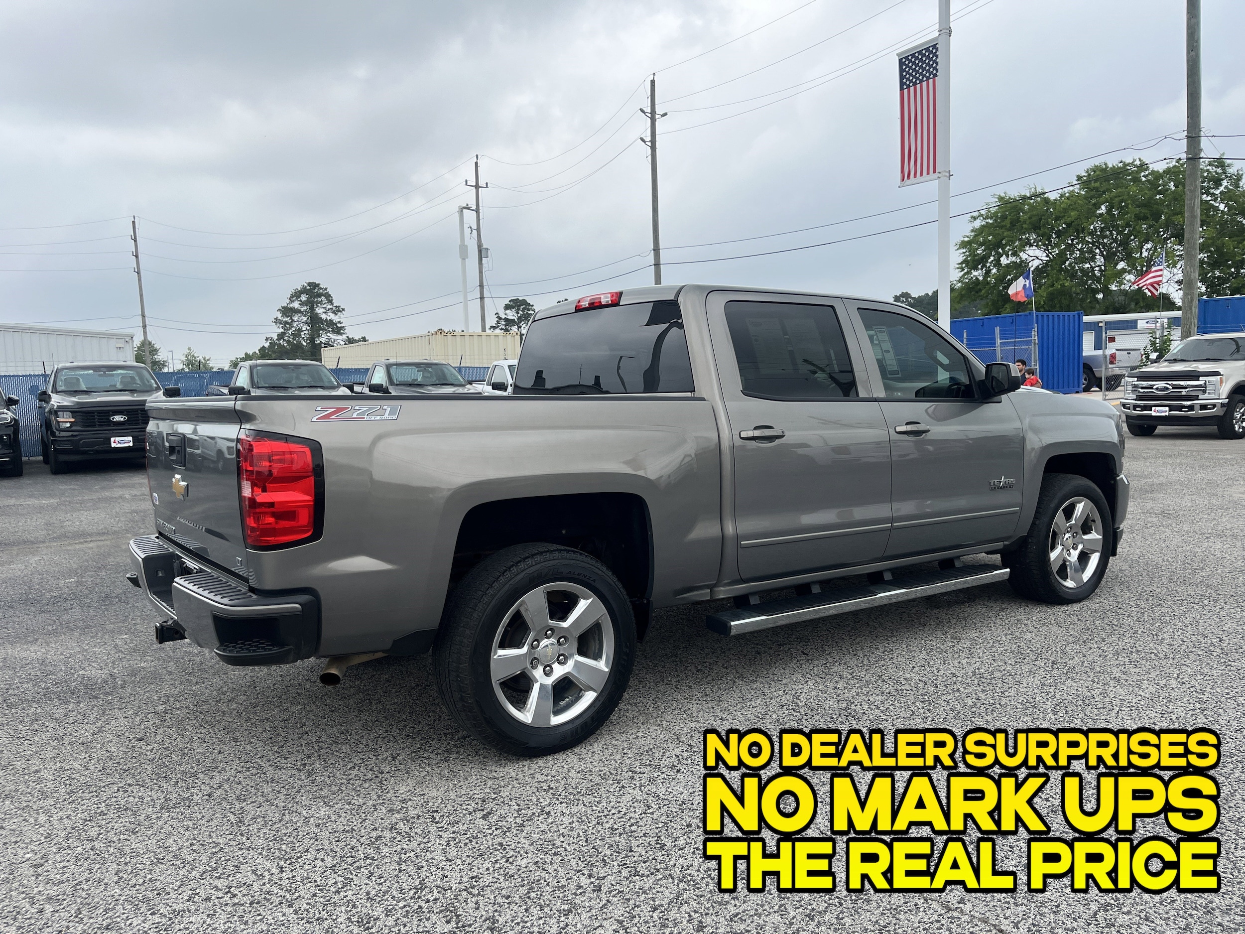 Used 2017 Chevrolet Silverado 1500 LT Z71 with VIN 3GCUKREC7HG371845 for sale in Crosby, TX