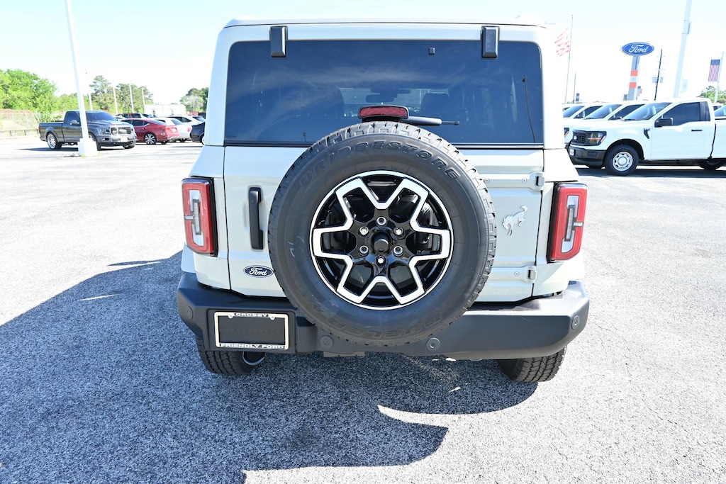 New 2026 Ford Bronco Outer Banks SUV