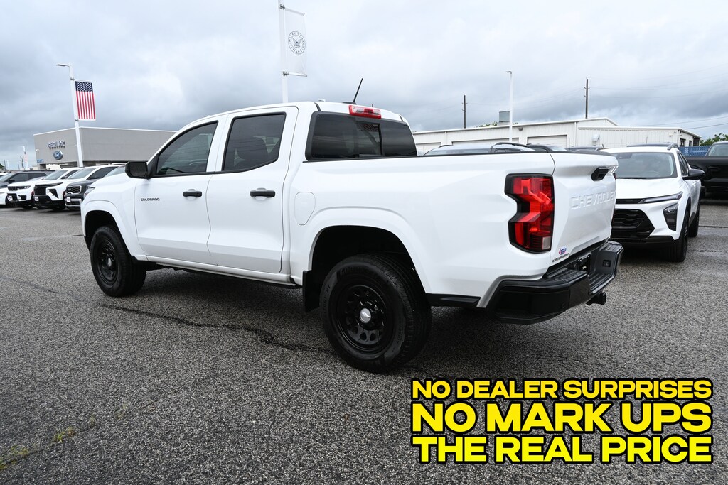 Used 2025 Chevrolet Colorado WT Truck Crew Cab