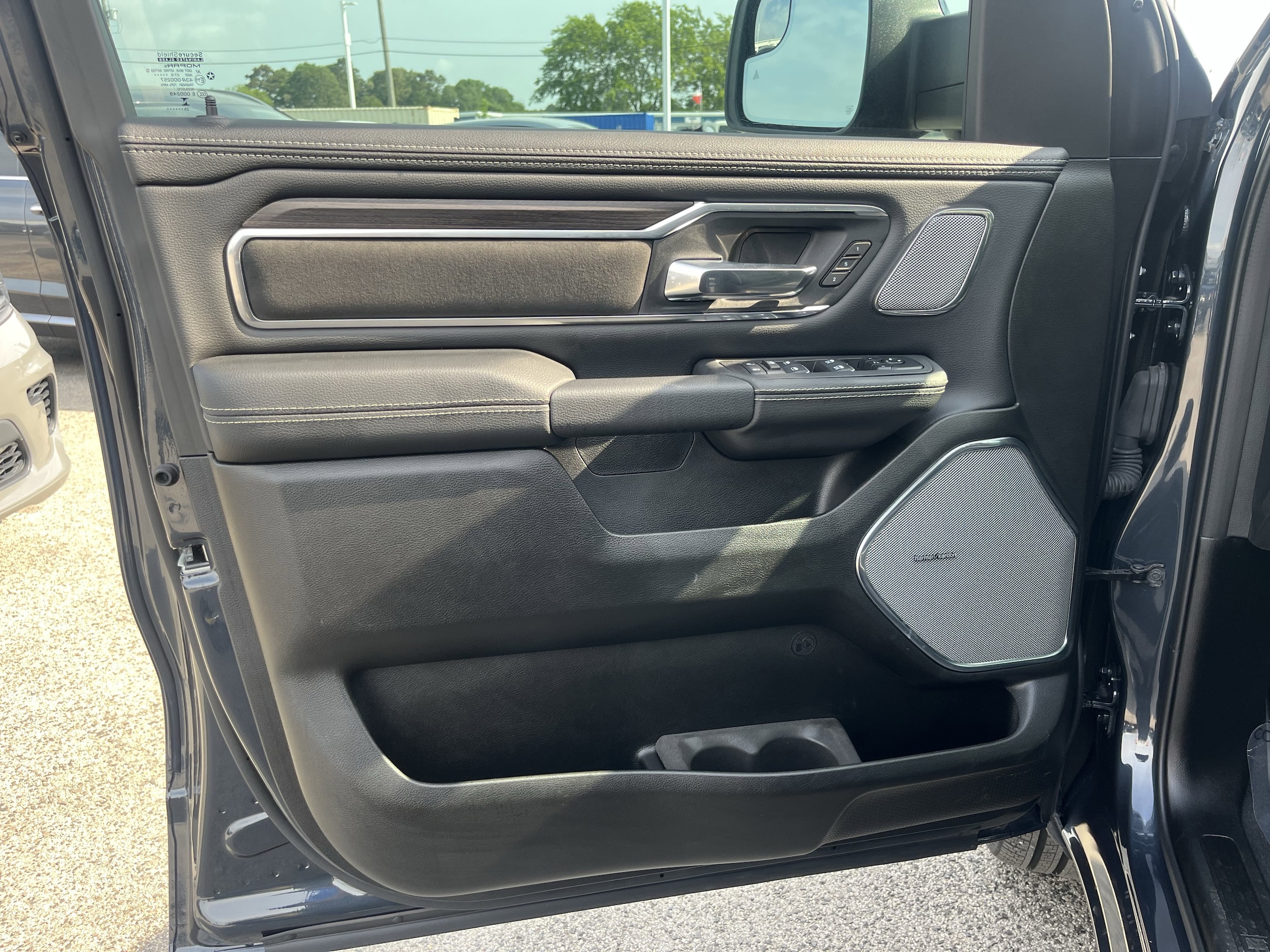 2026 RAM Ram 1500 Pickup Laramie - Photo 12