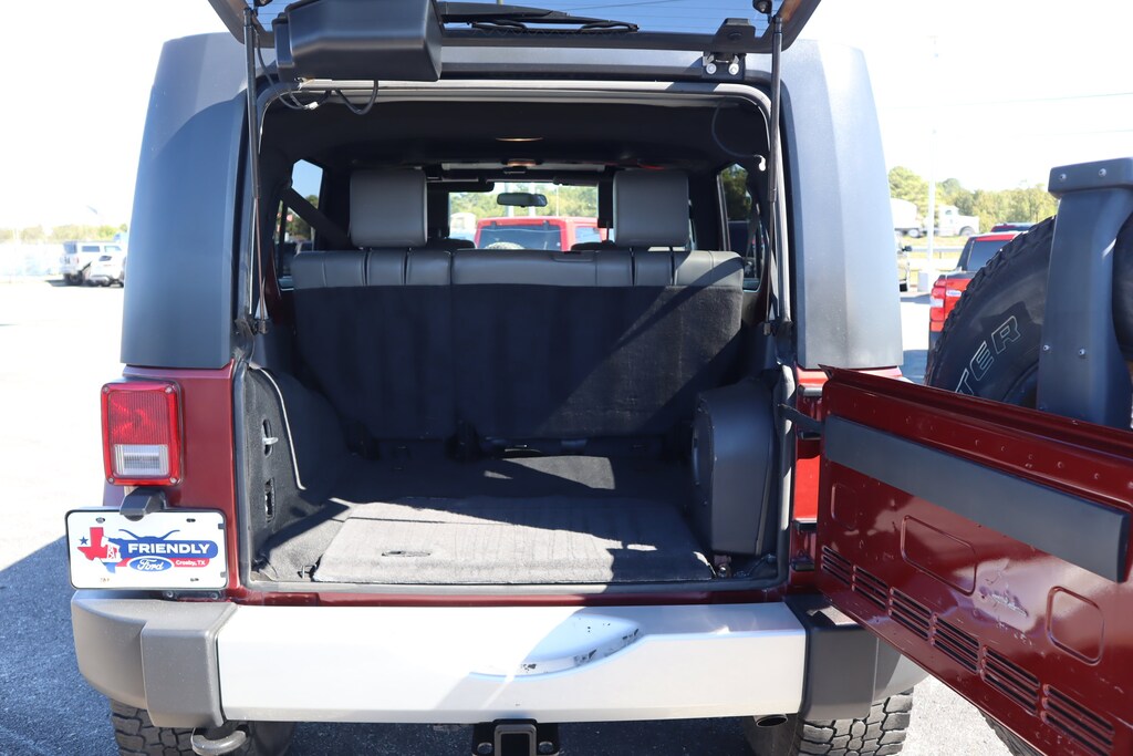 Used 2010 Jeep Wrangler Unlimited Sahara SUV