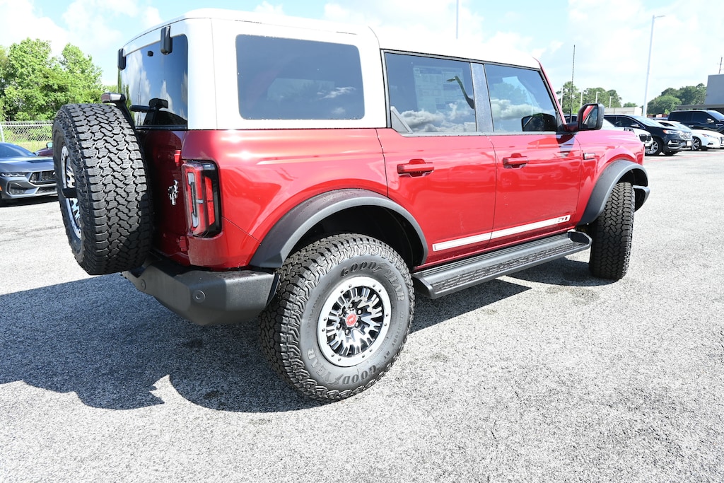 New 2026 Ford Bronco Outer Banks SUV