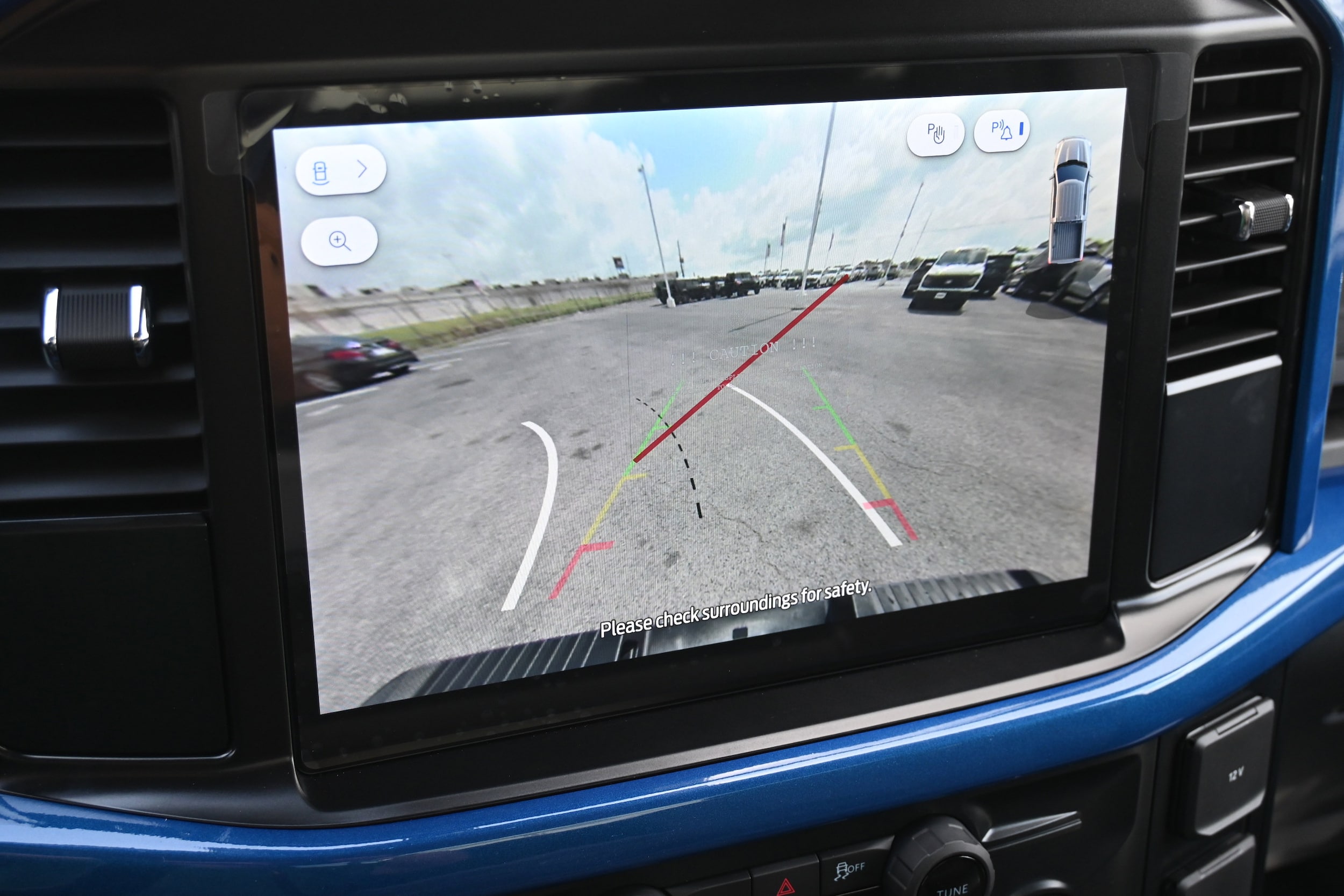 2025 Ford F-150 XL - Photo 22