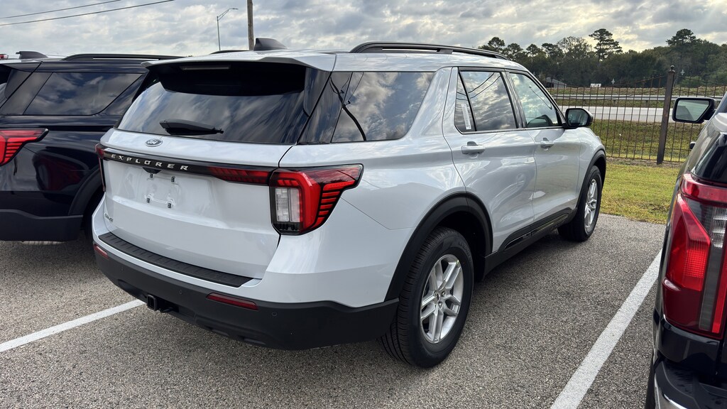 New 2026 Ford Explorer Active SUV