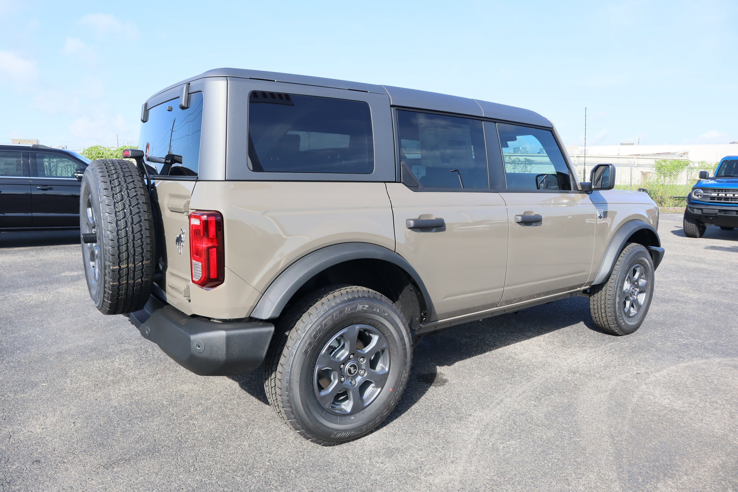 2025 Ford Bronco Big Bend photo 4