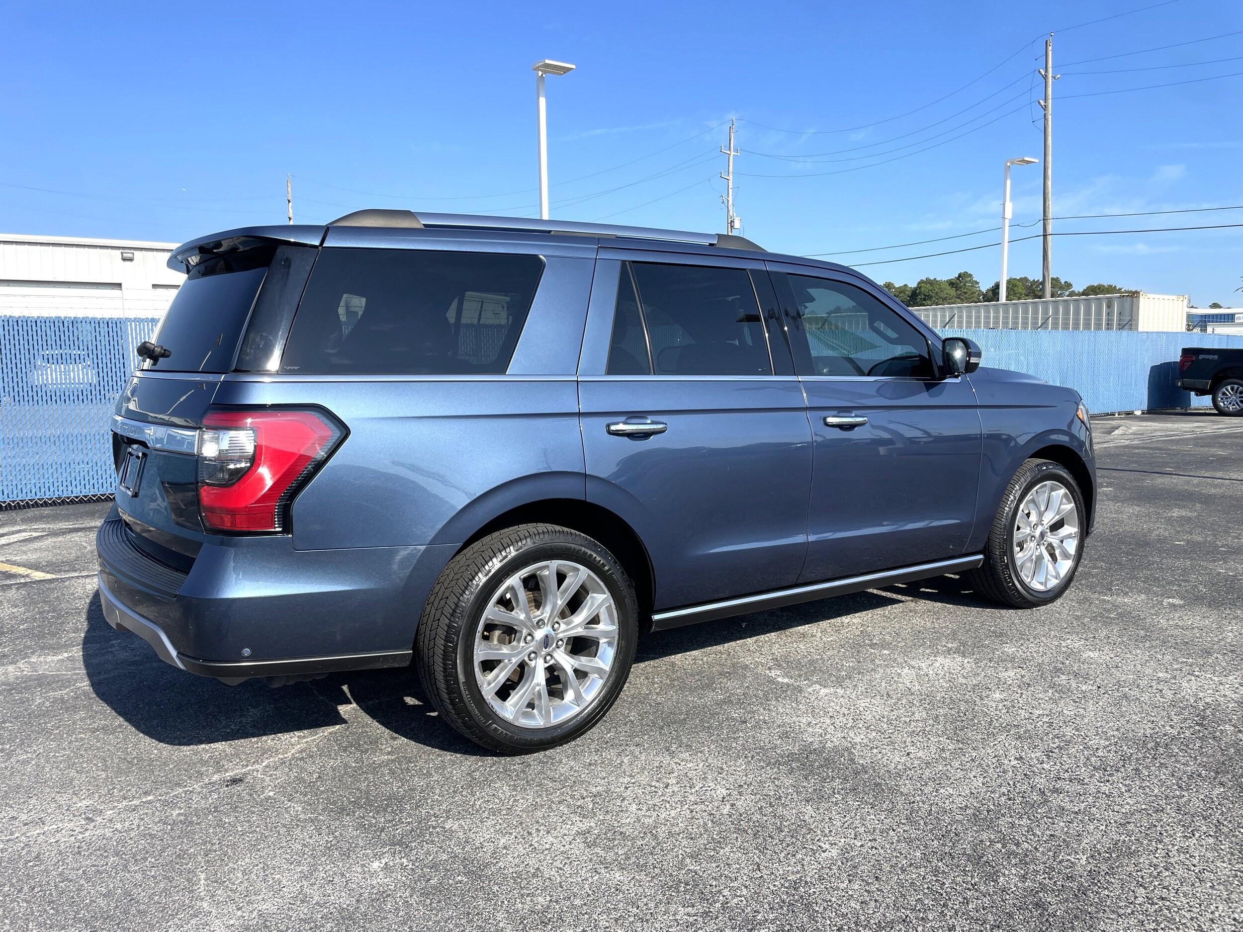 2018 Ford Expedition Limited photo 2