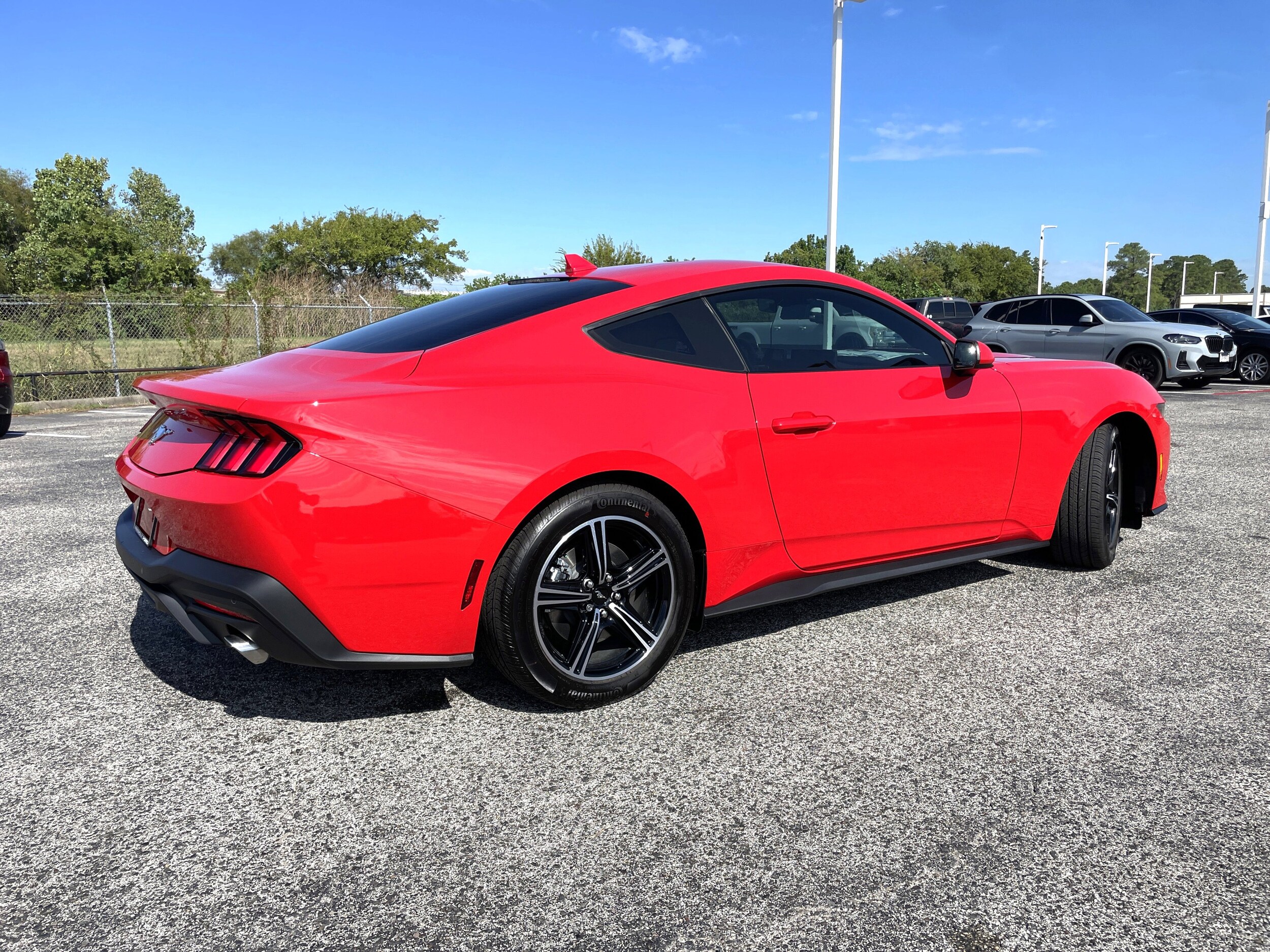 2025 Ford Mustang EcoBoost photo 3