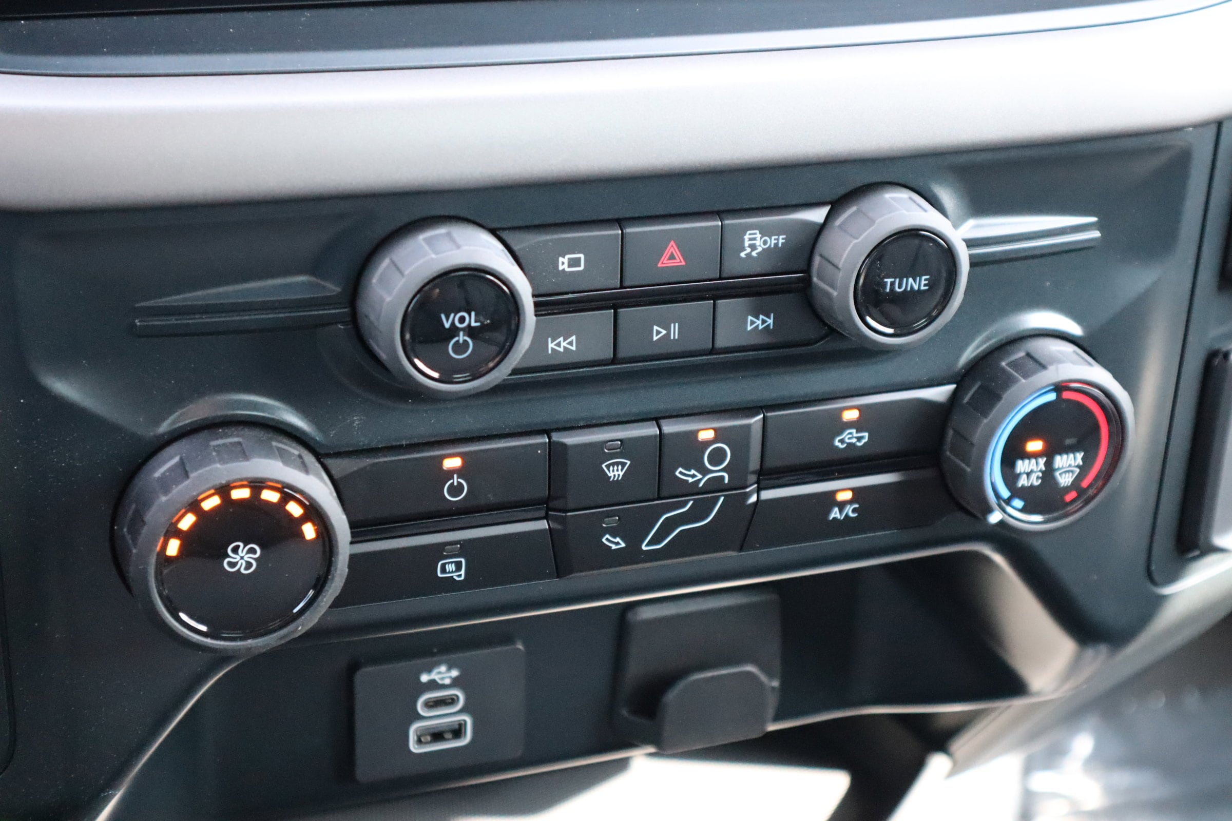 2025 Ford F-150 XL - Photo 23