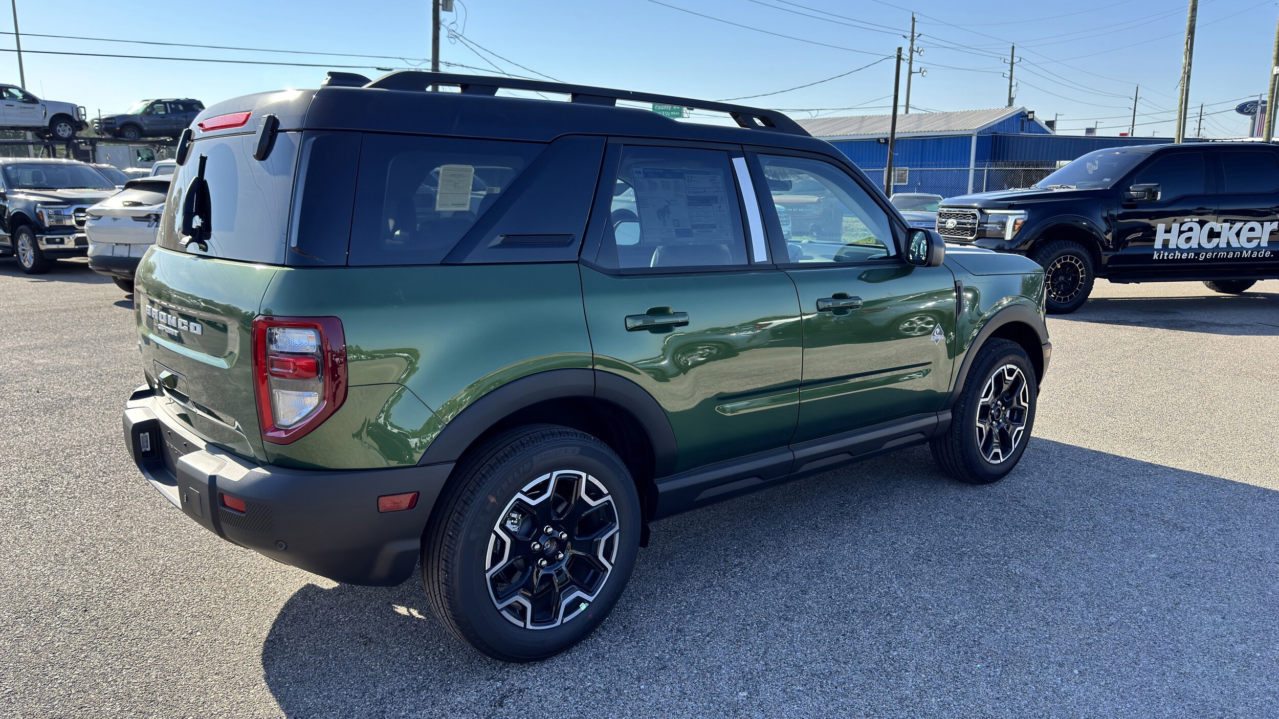 2025 Ford Bronco Sport Outer Banks photo 3