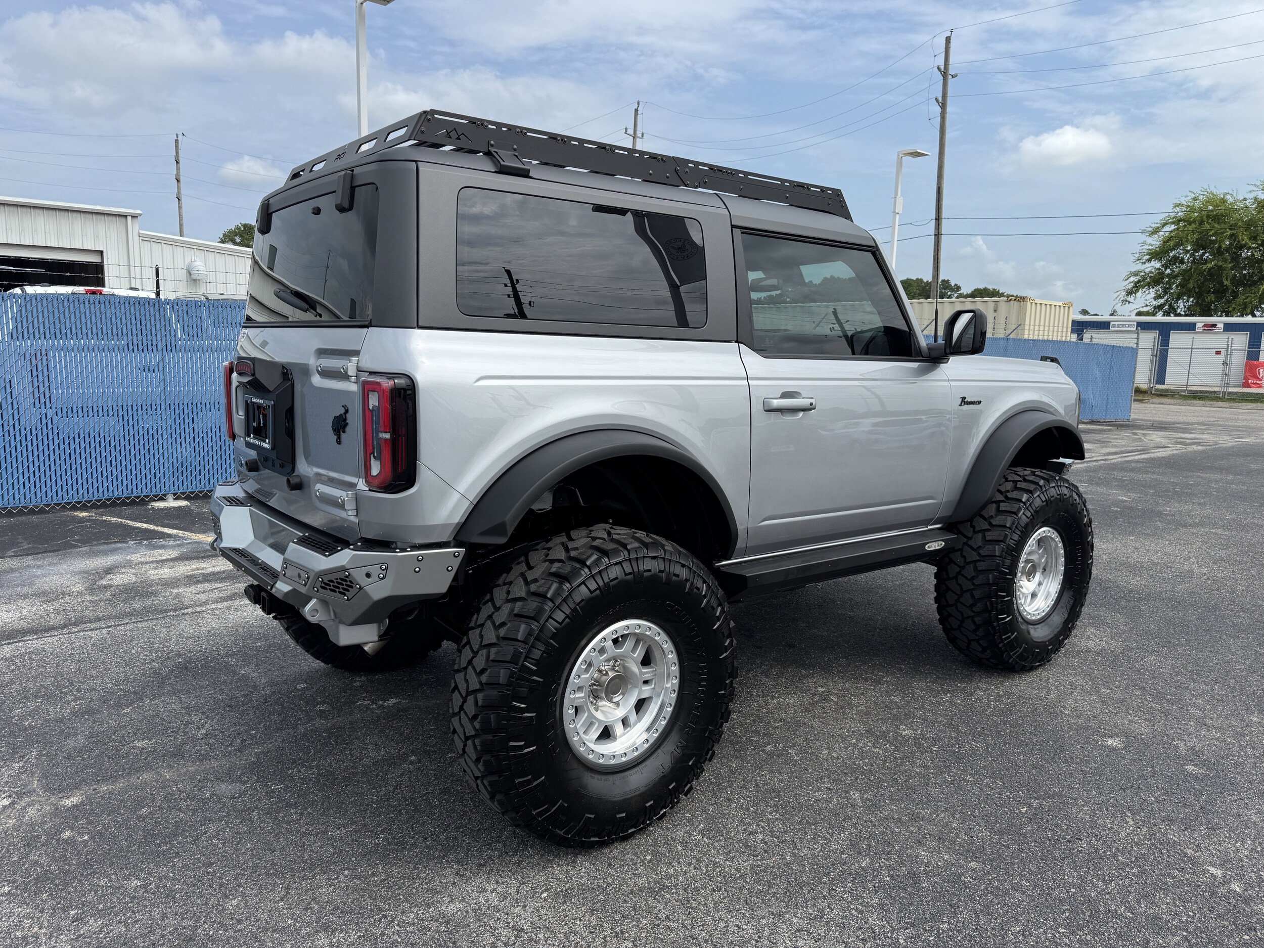 2021 Ford Bronco photo 2