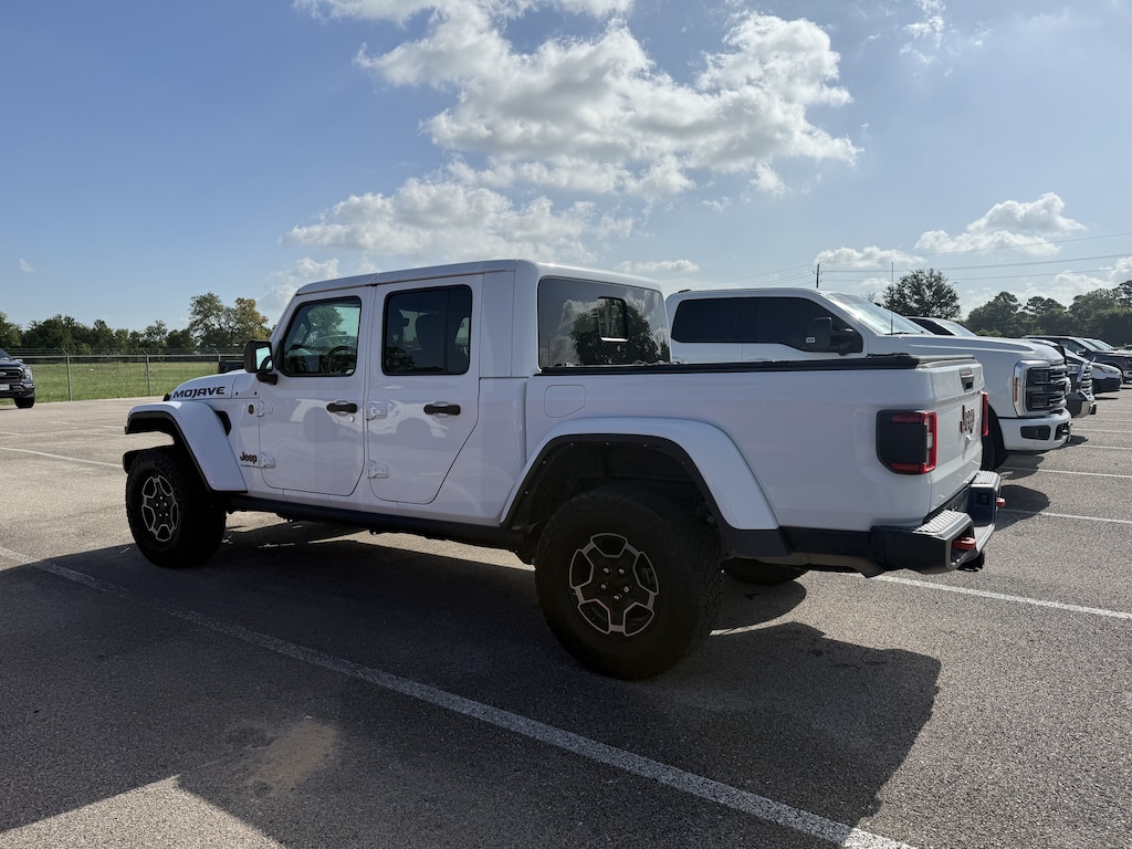Used 2023 Jeep Gladiator Mojave Truck Crew Cab