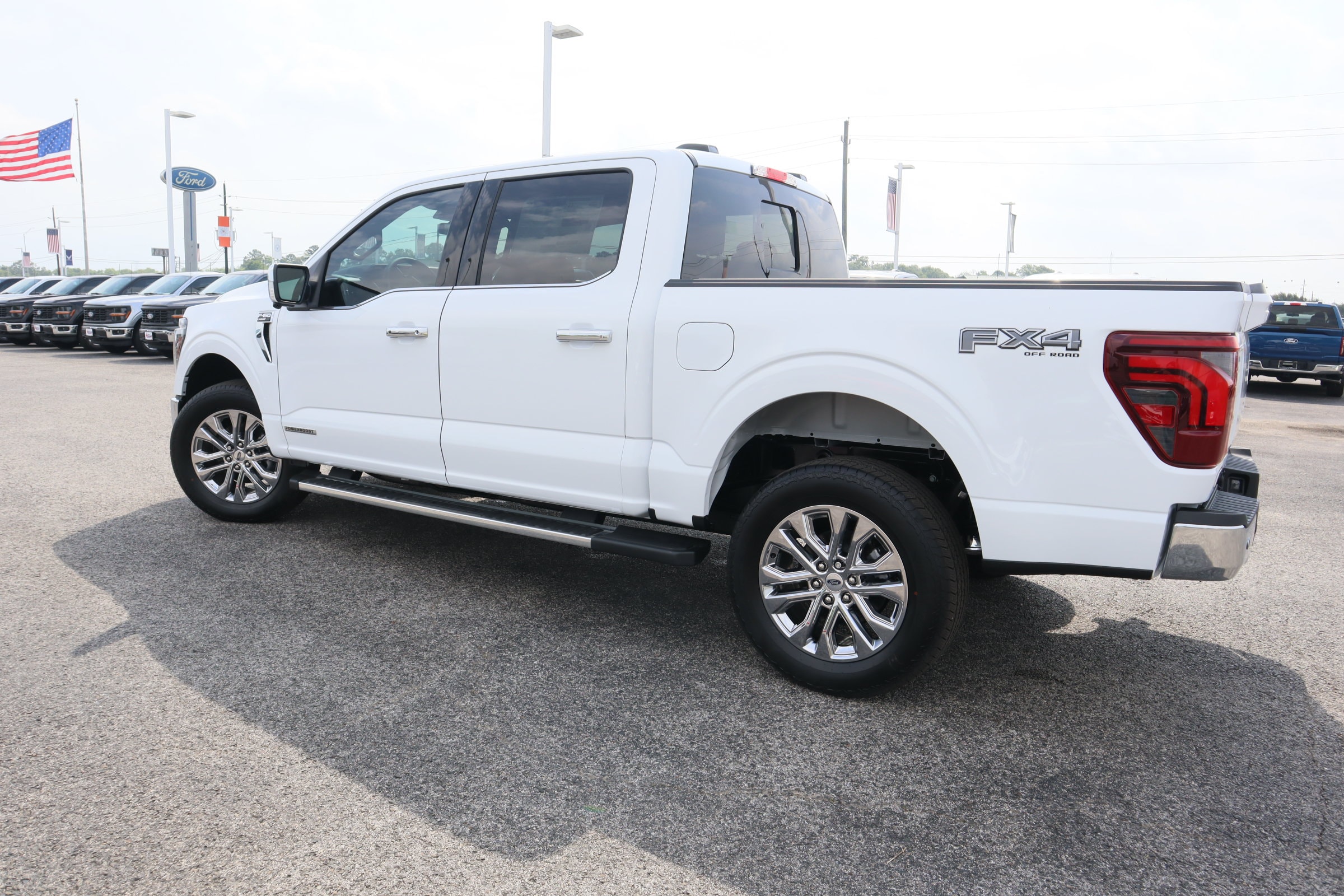 2025 Ford F-150 Lariat - Photo 8