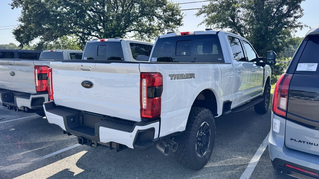 New 2026 Ford F-250 Lariat Truck Crew Cab