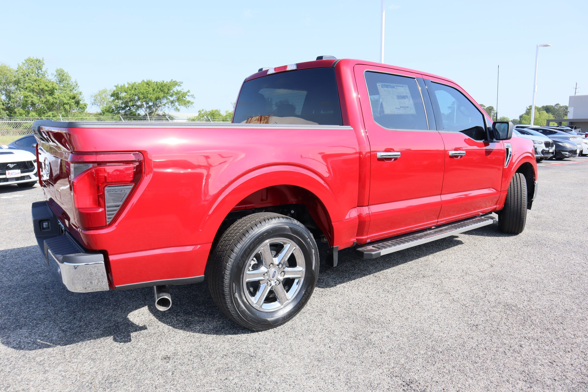 2025 Ford F-150 XLT photo 2