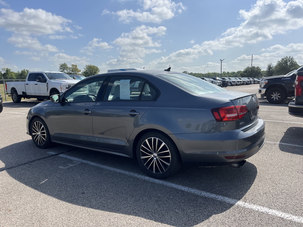 Used 2015 Volkswagen Jetta 1.8T Sport Sedan