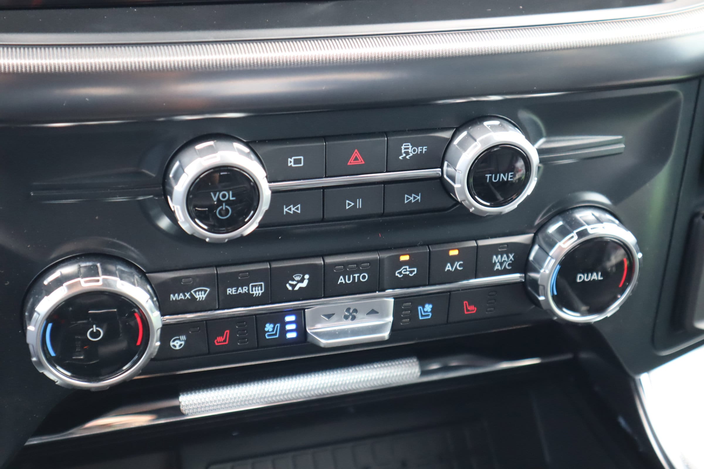 2025 Ford F-150 Platinum - Photo 28