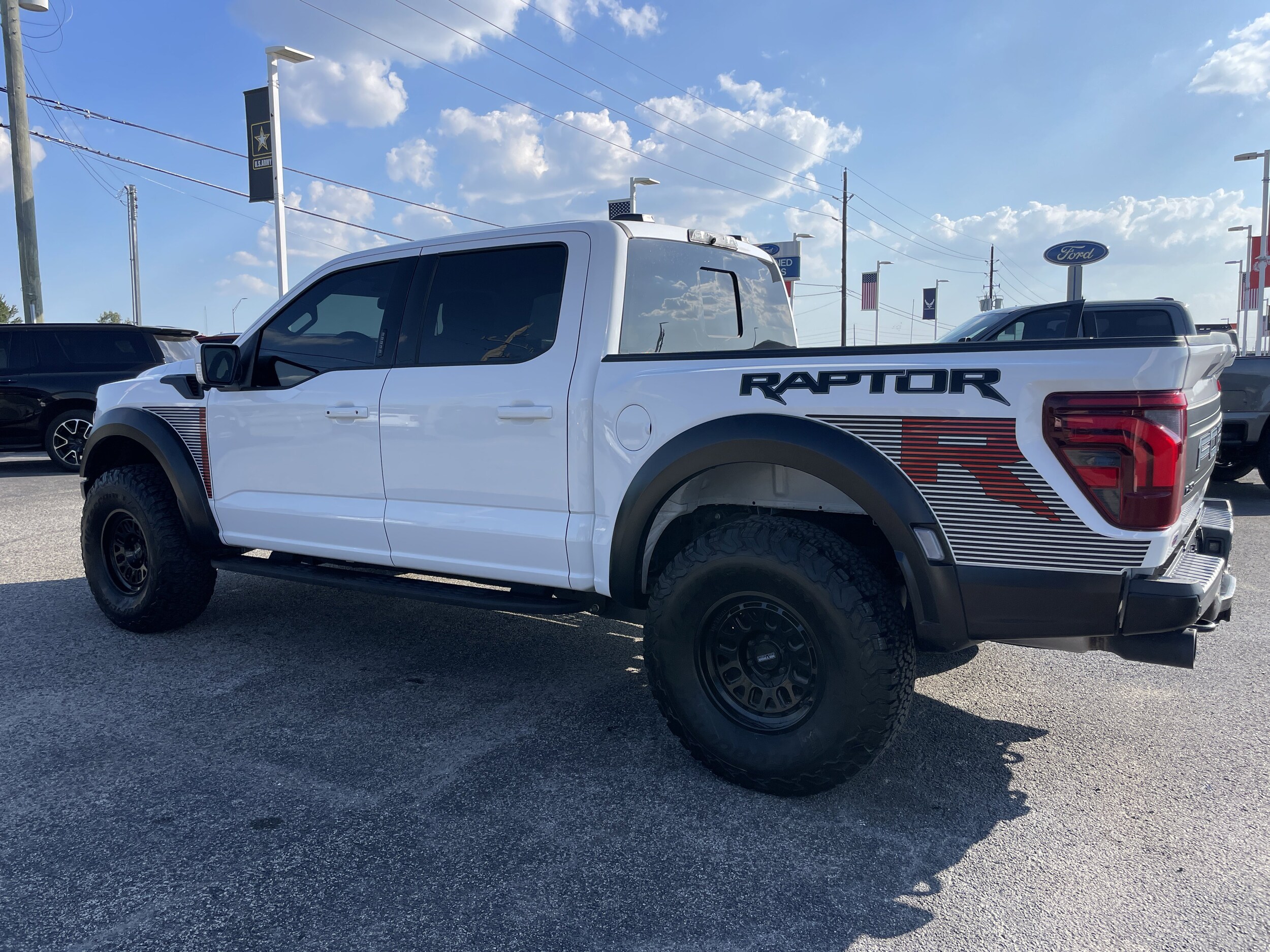 2024 Ford F-150 Raptor photo 4
