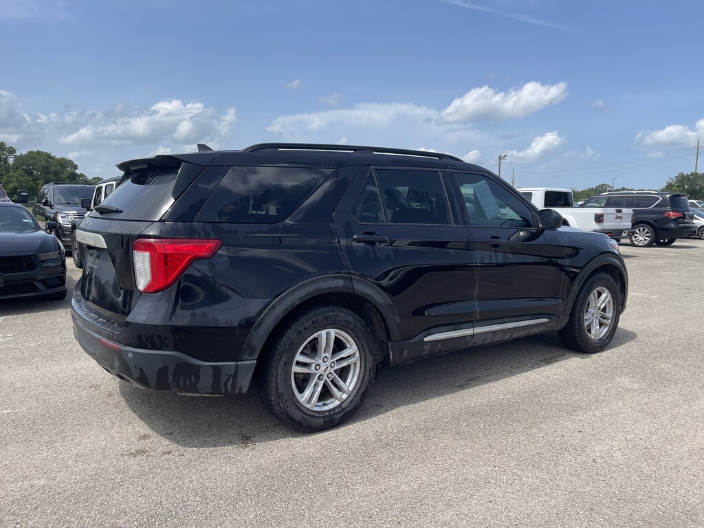 Used 2024 Ford Explorer XLT SUV
