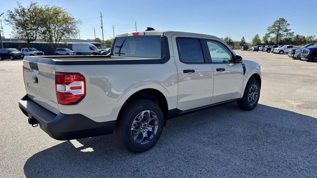 New 2025 Ford Maverick XLT Truck SuperCrew
