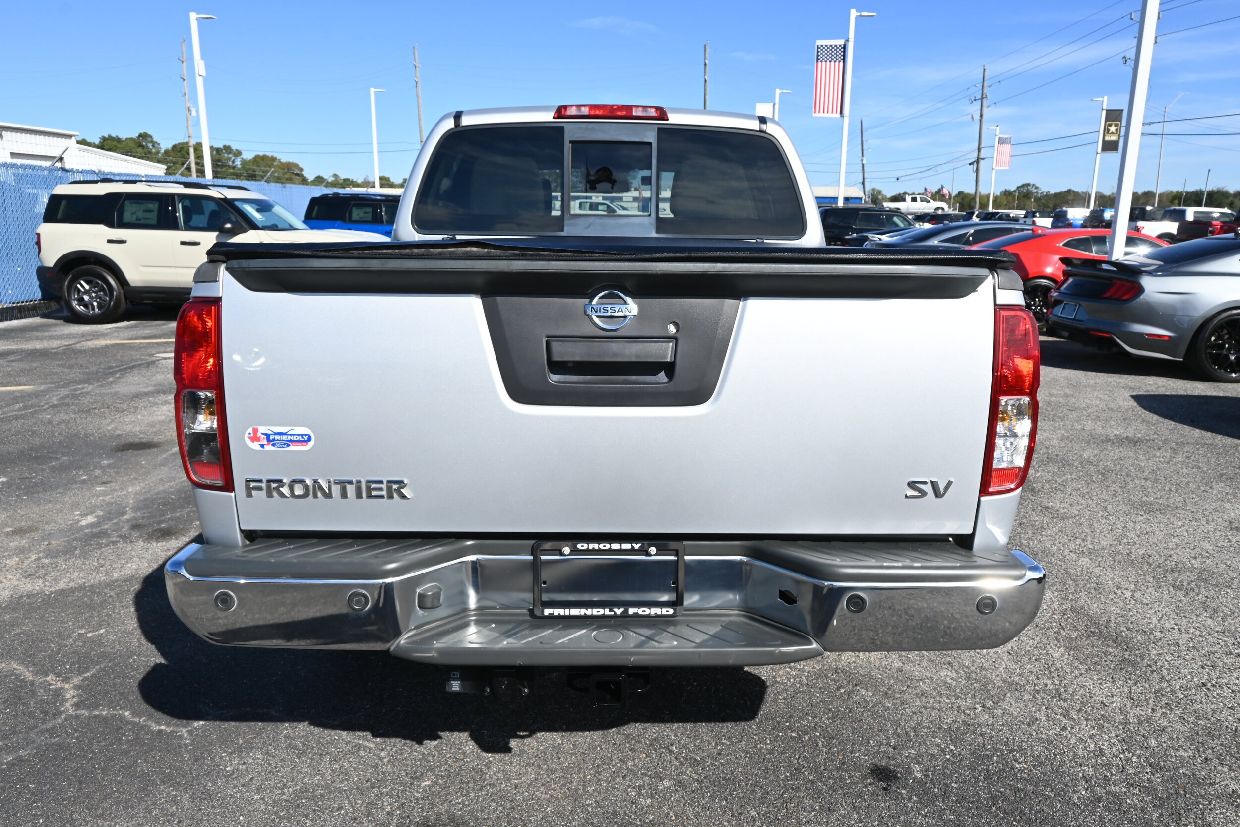 2016 Nissan Frontier SV photo 3