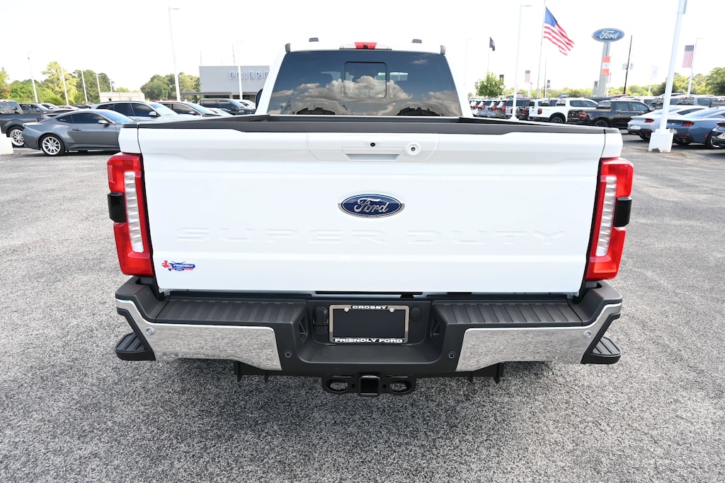 New 2026 Ford F-350 Lariat Truck Crew Cab