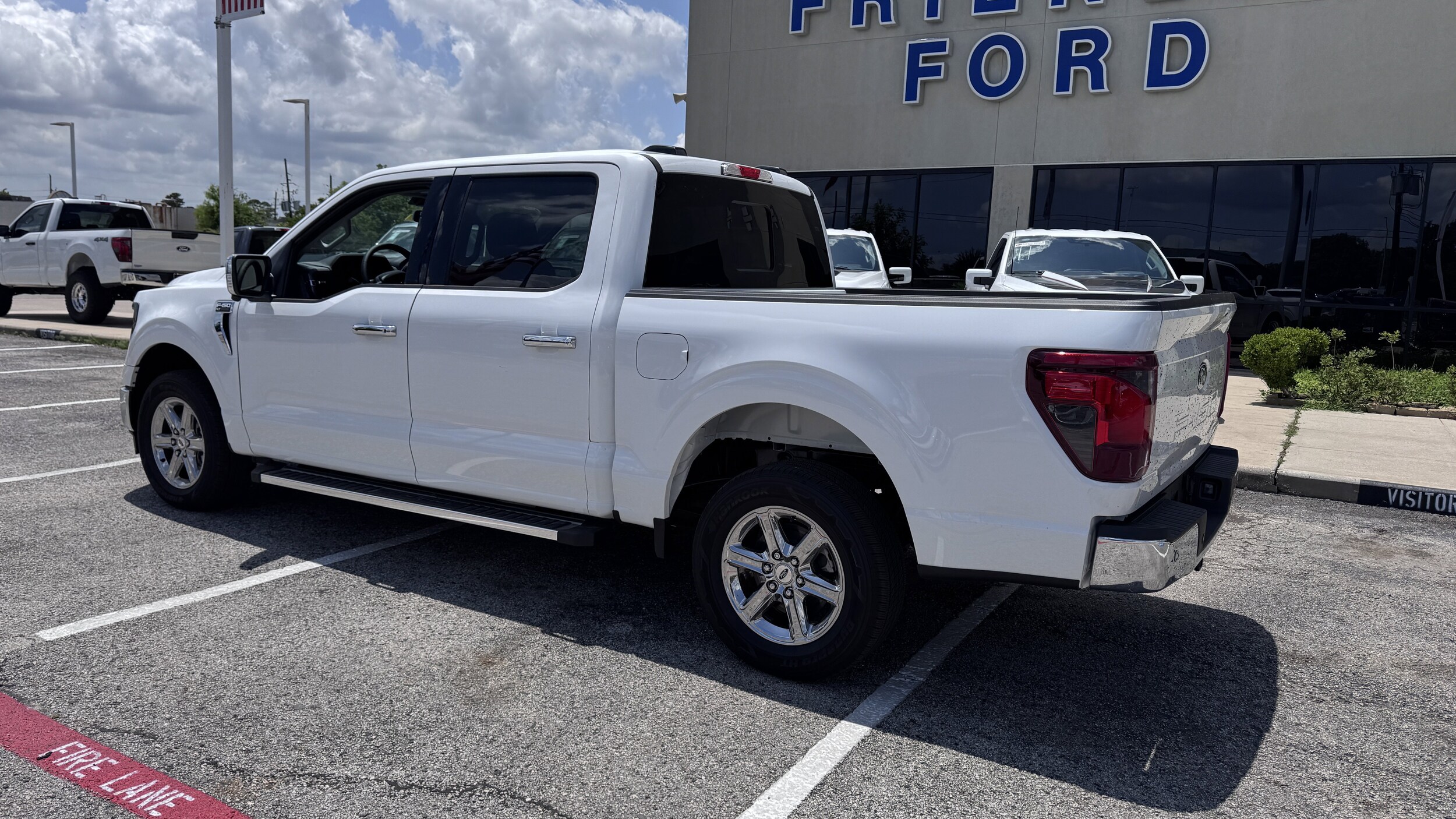 2025 Ford F-150 XLT photo 4