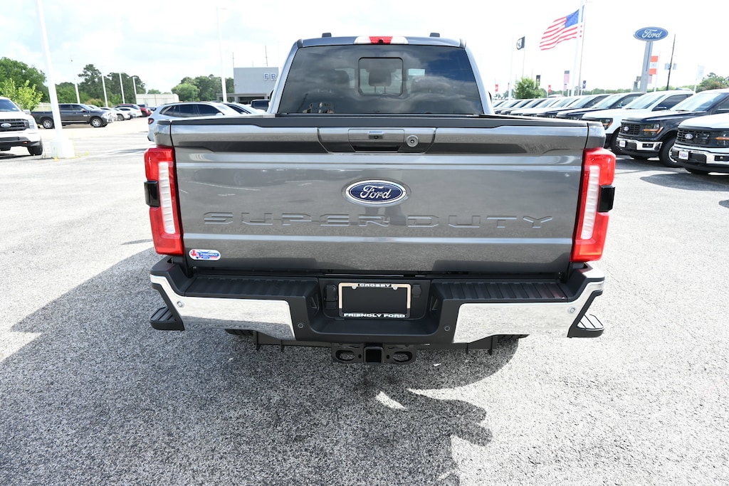 New 2026 Ford F-250 Lariat Truck Crew Cab