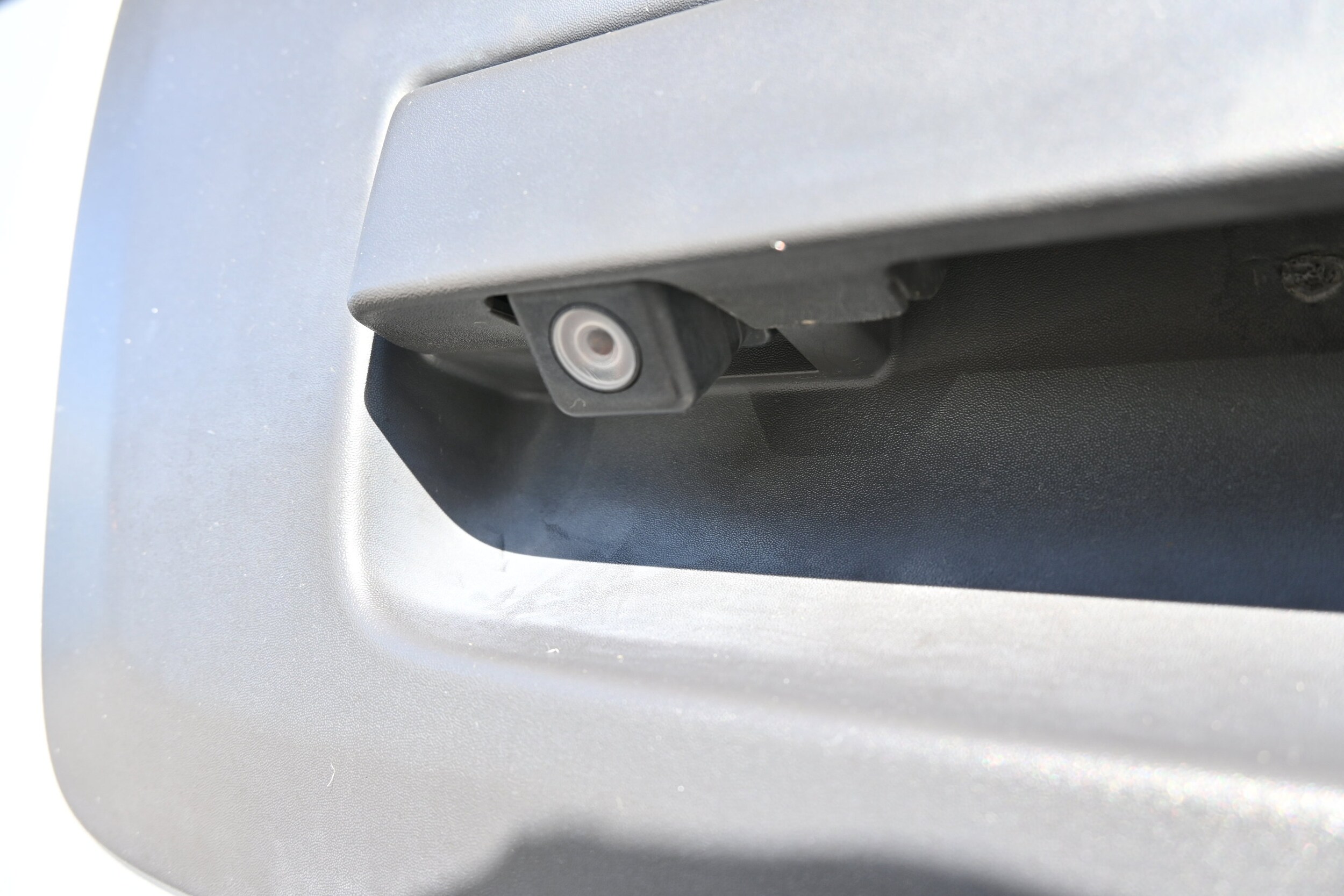 2016 Nissan Frontier SV photo 4