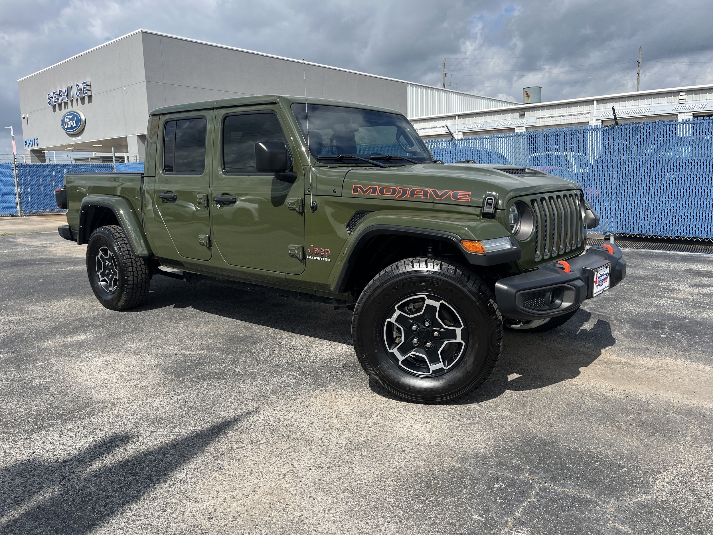 2021 Jeep Gladiator Mojave's photo
