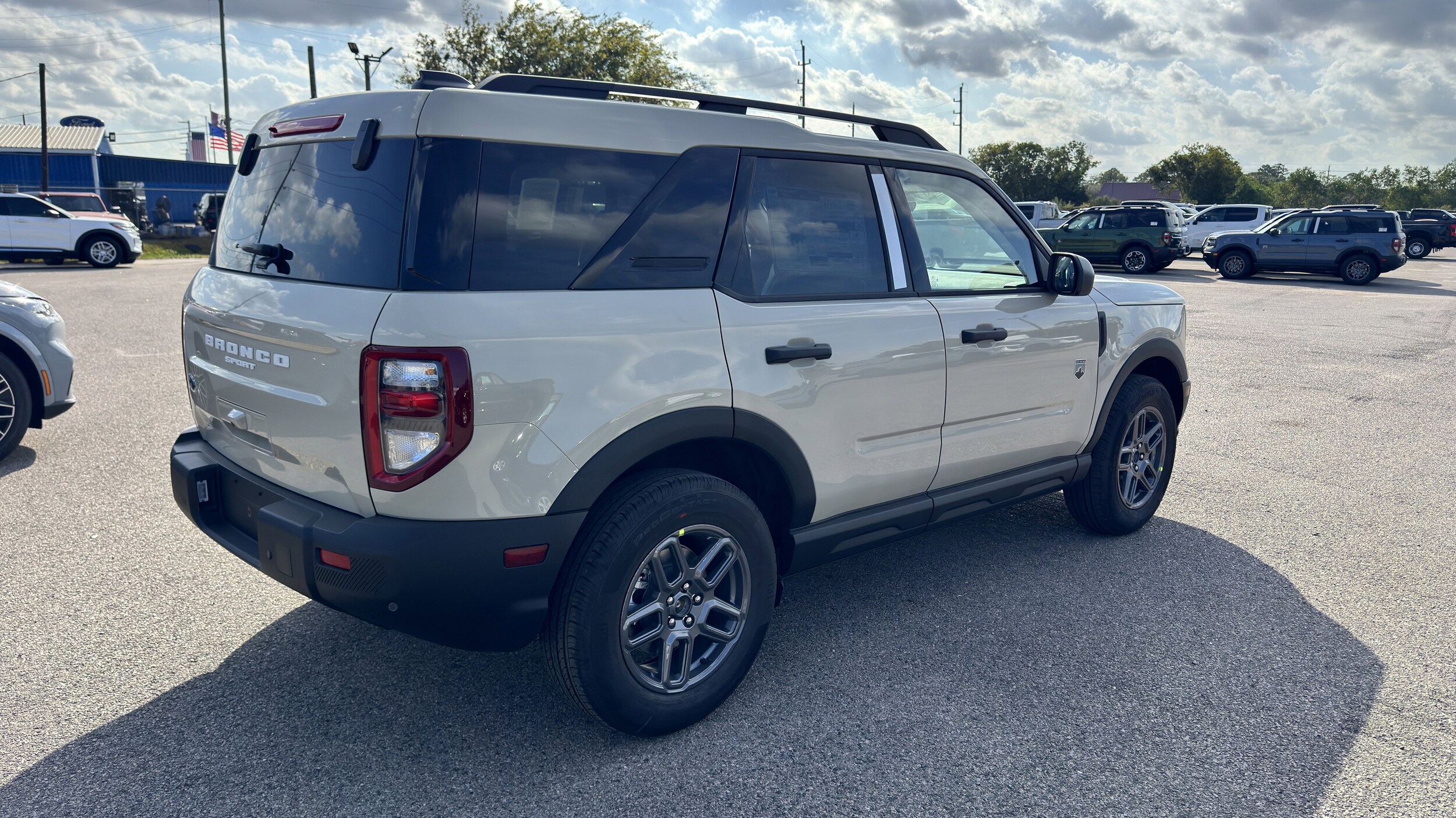 2025 Ford Bronco Sport Big Bend photo 3
