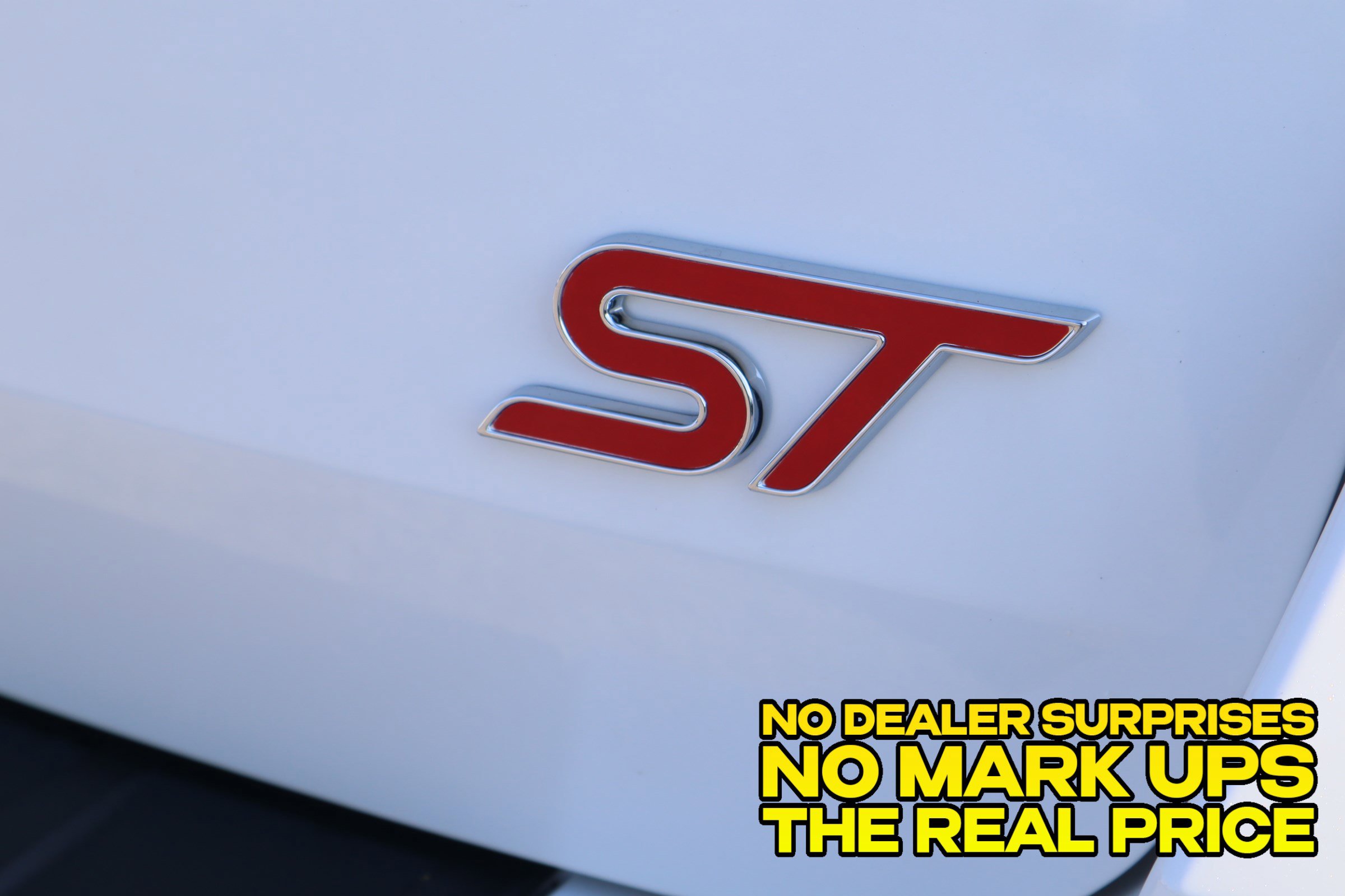 2025 Ford Explorer ST - Photo 7