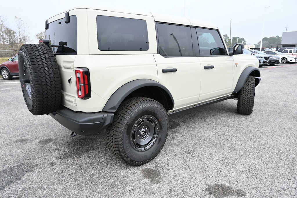 New 2025 Ford Bronco Badlands SUV