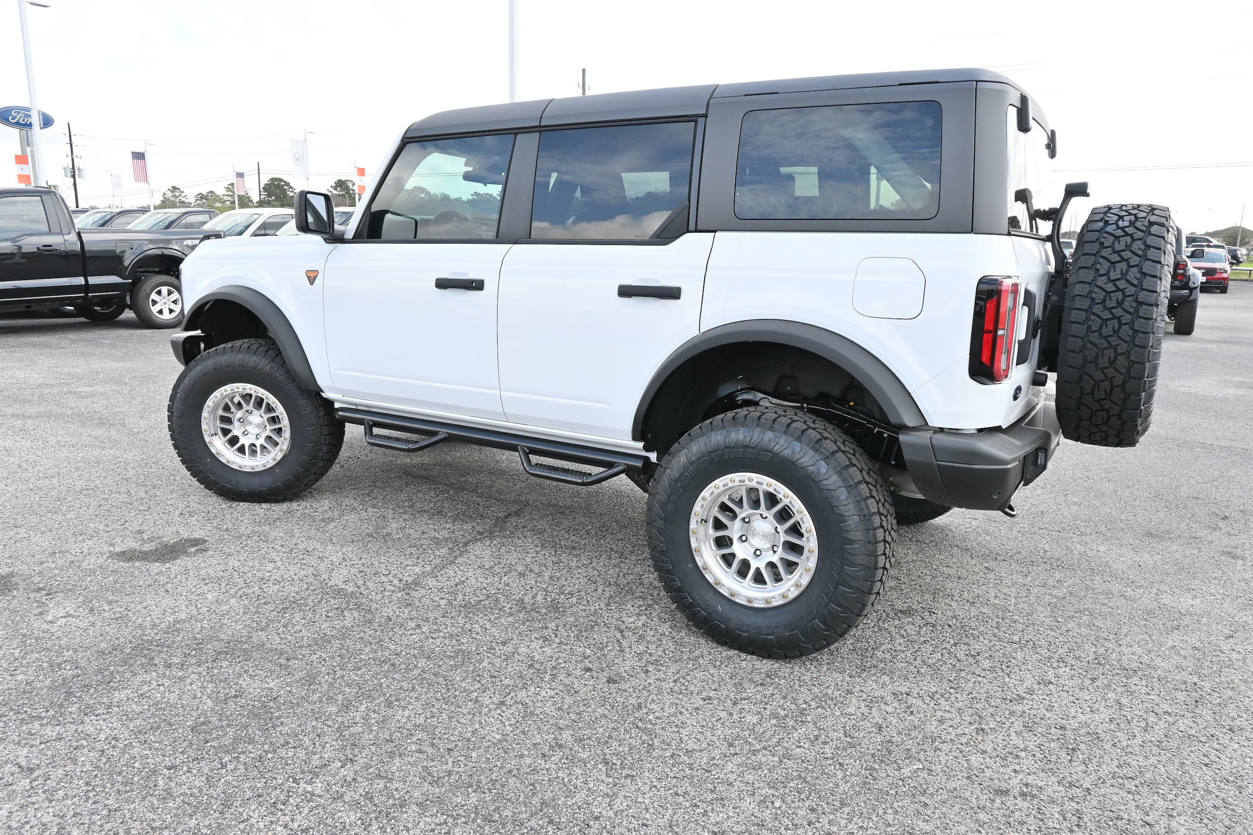 2025 Ford Bronco 4-Door Badlands - Photo 6
