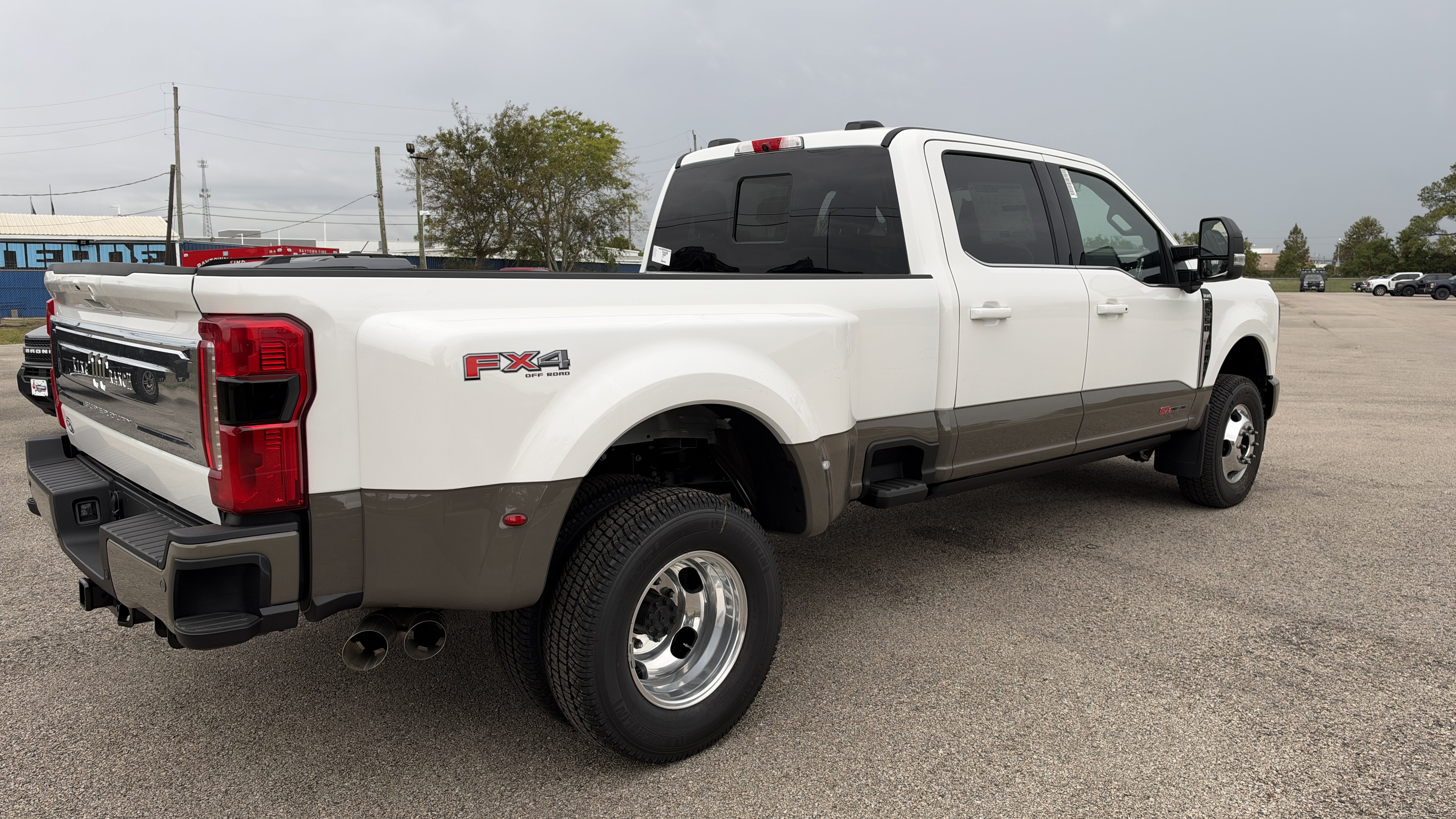 New 2027 Ford F-350 Truck Crew Cab