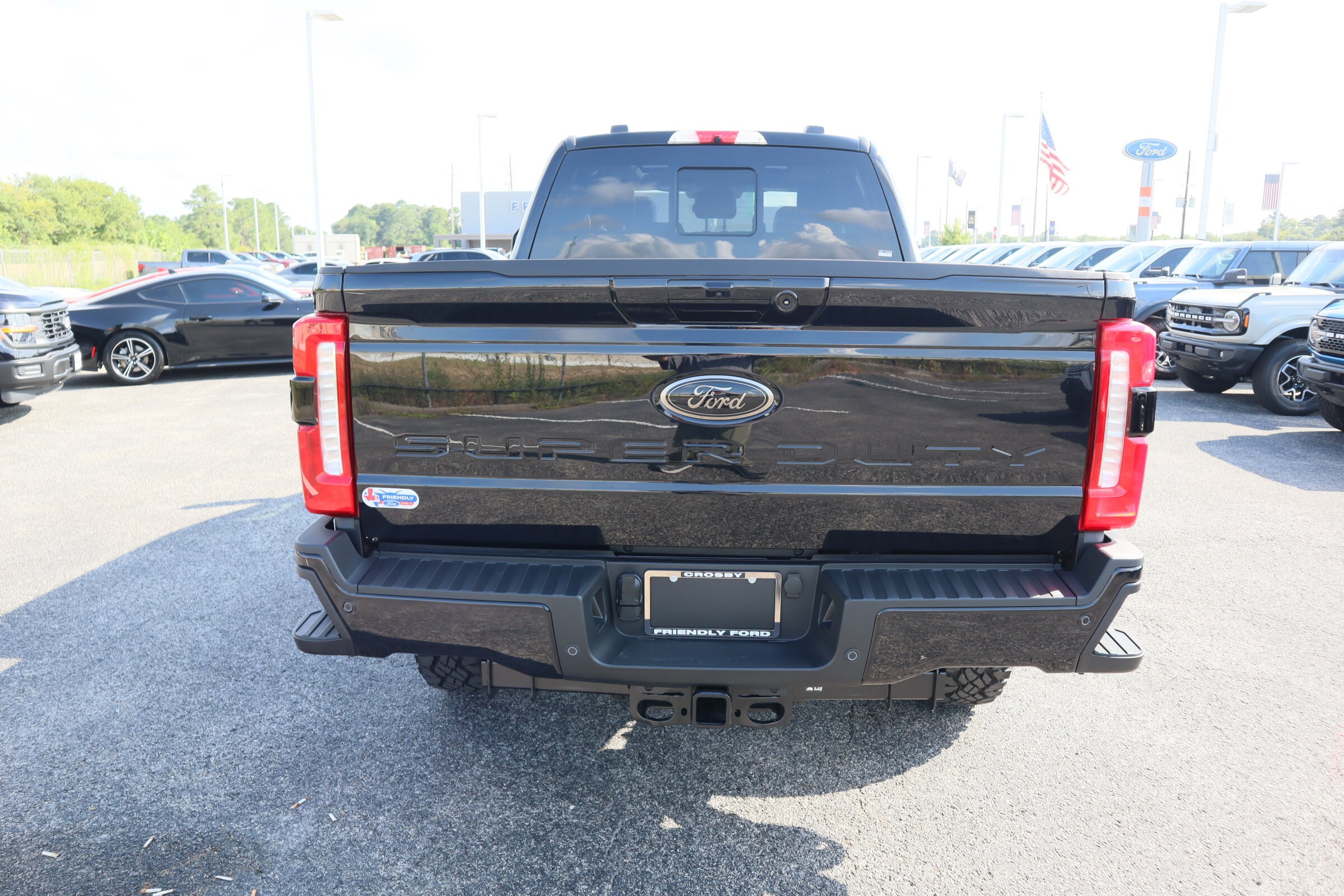 2025 Ford F-250 Lariat photo 4