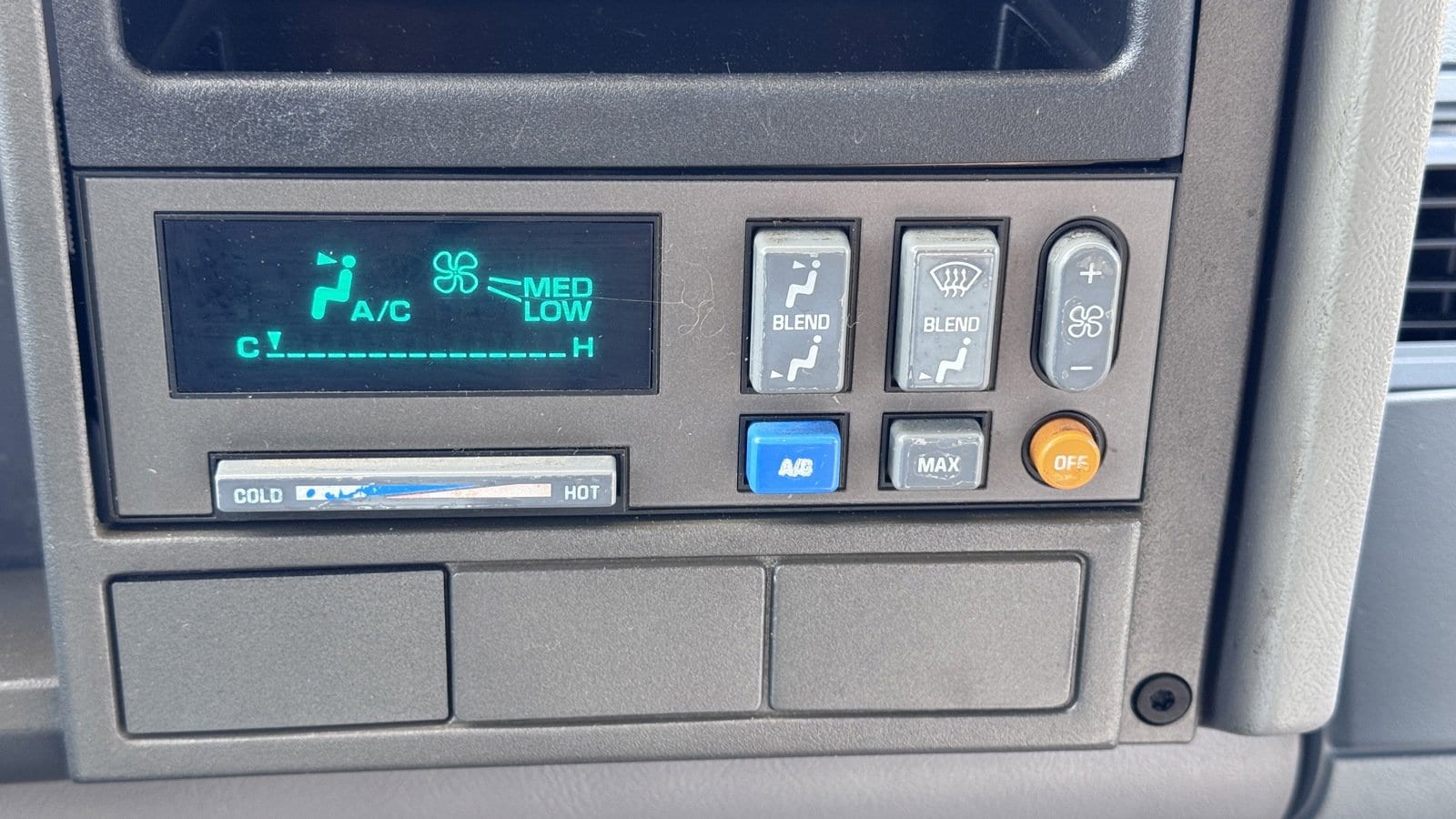 1994 Chevrolet GMT400 - Photo 19