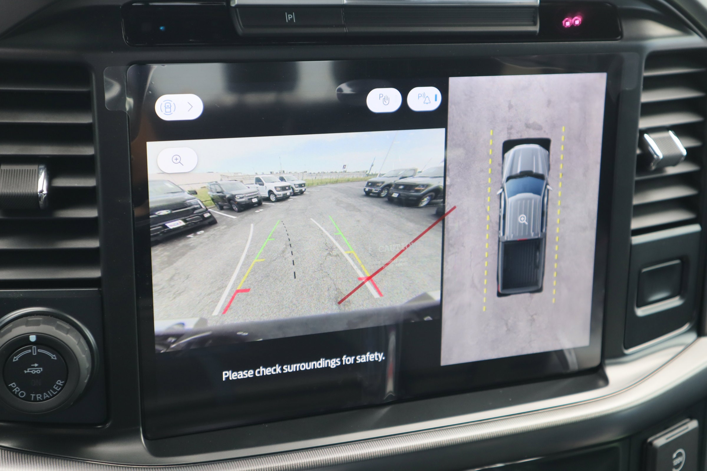 2025 Ford F-150 Platinum - Photo 27