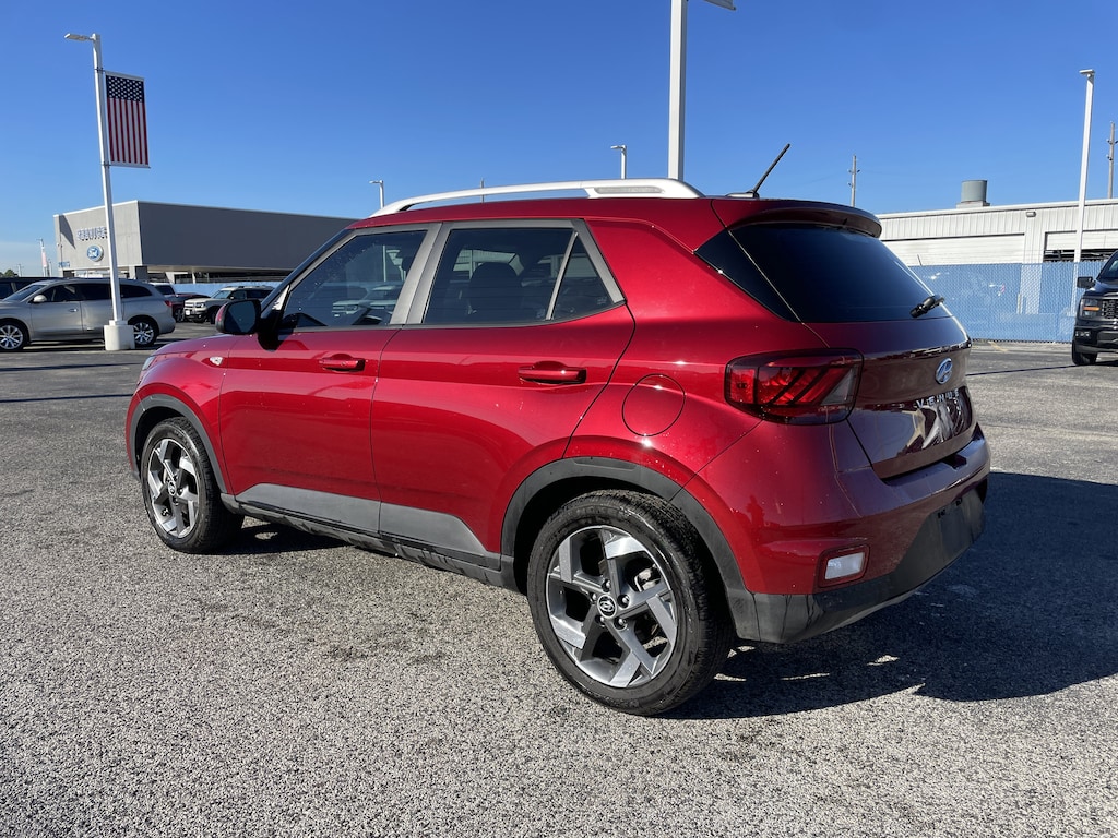 Used 2024 Hyundai Venue Limited SUV