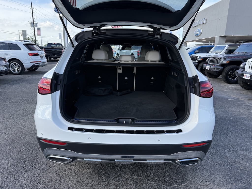 Used 2025 Mercedes-Benz GLC 350e 4MATIC SUV