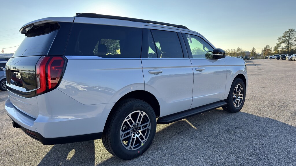 New 2025 Ford Expedition Active SUV