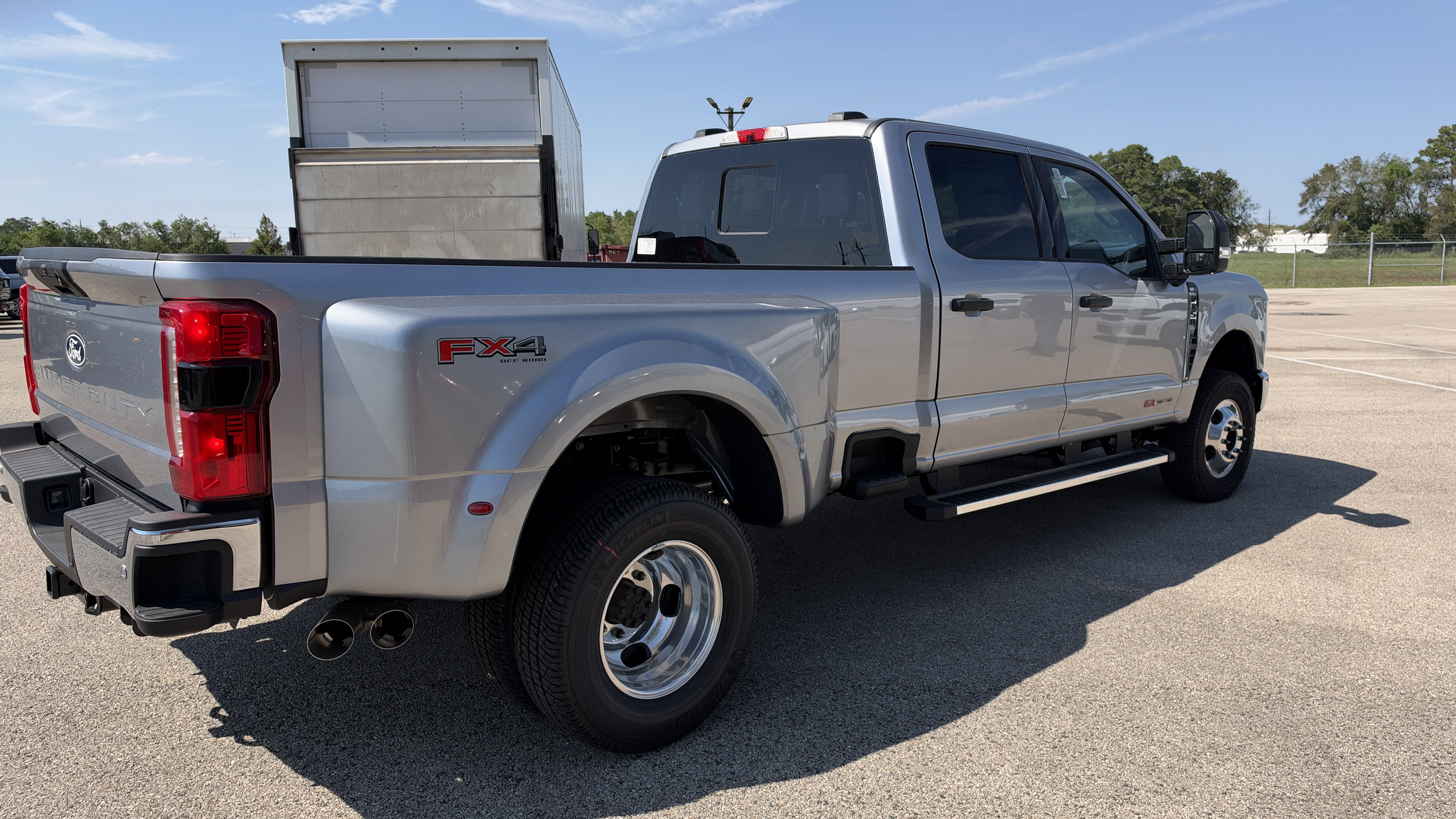 New 2027 Ford F-350 Truck Crew Cab