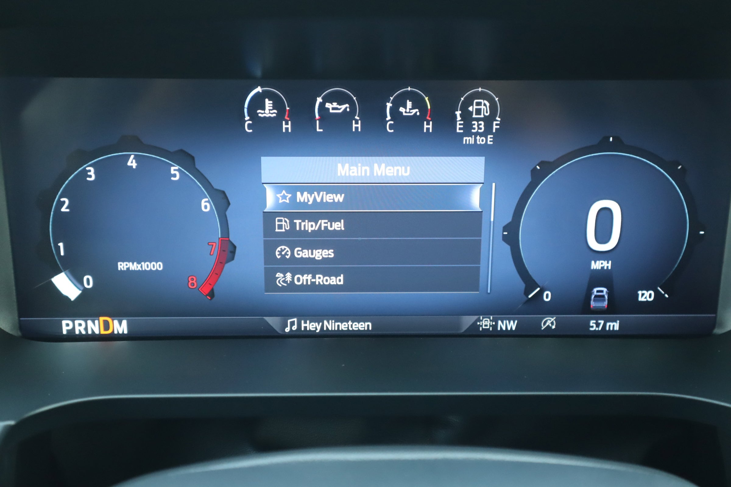 2025 Ford F-150 XL - Photo 17