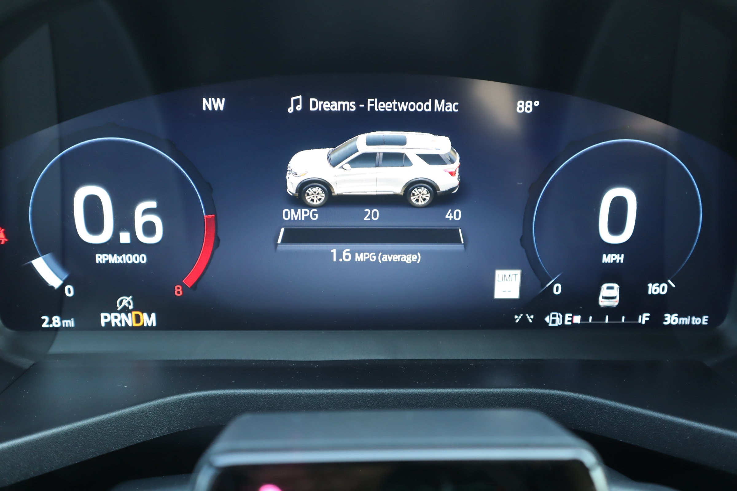 2025 Ford Explorer ST - Photo 20