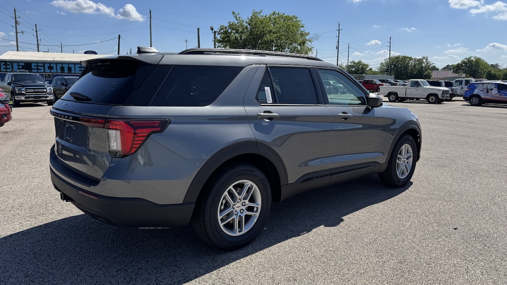 New 2026 Ford Explorer Active SUV