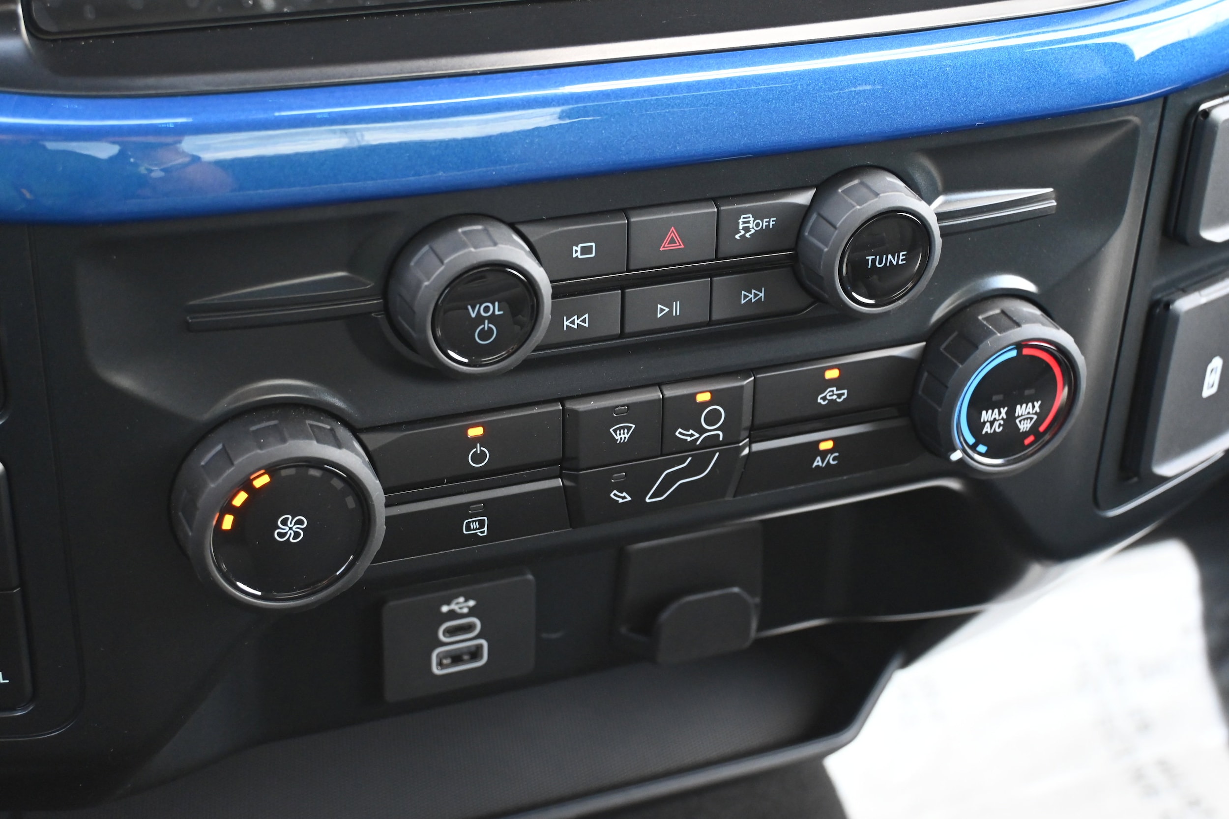 2025 Ford F-150 XL - Photo 23