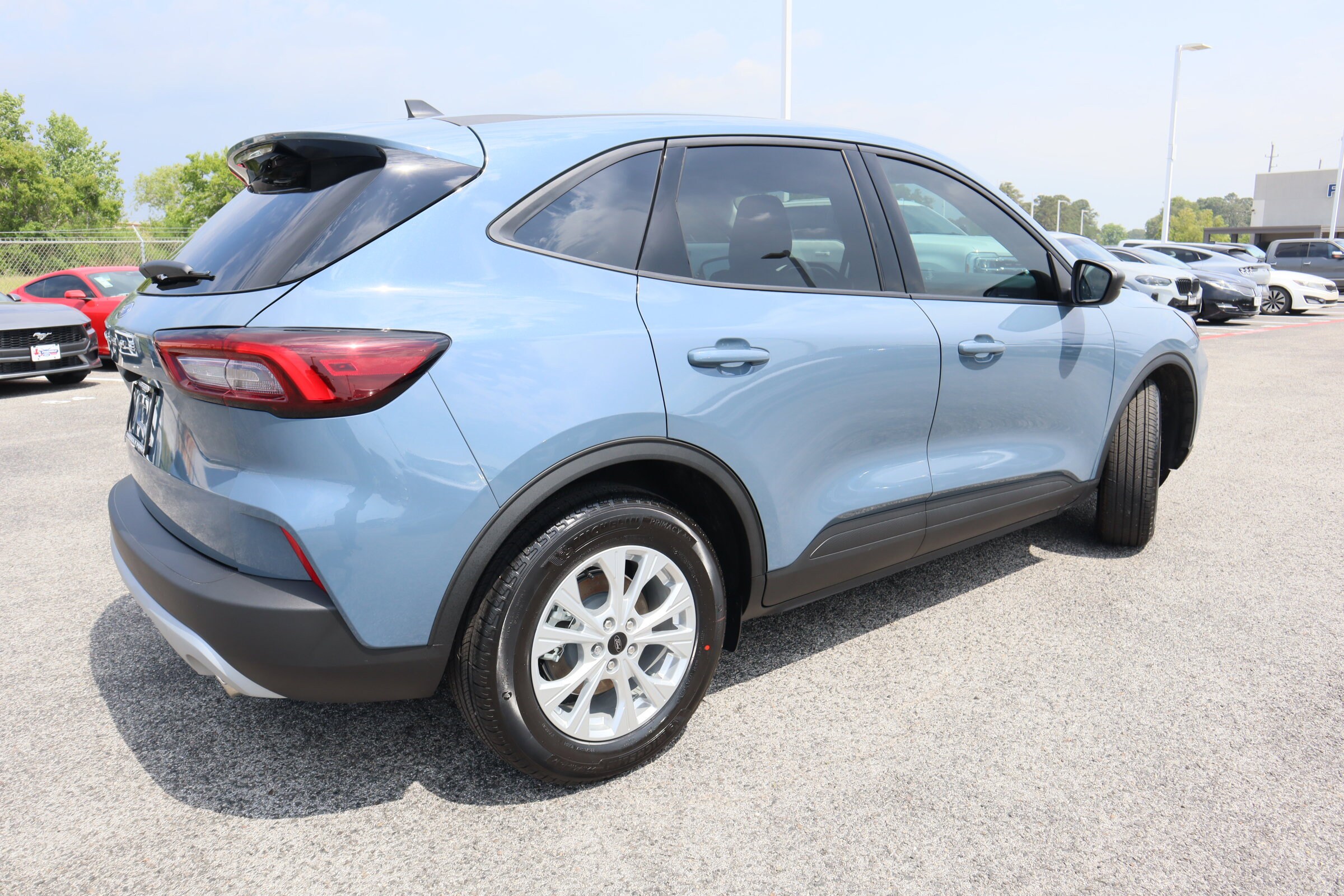 2025 Ford Escape Active photo 2