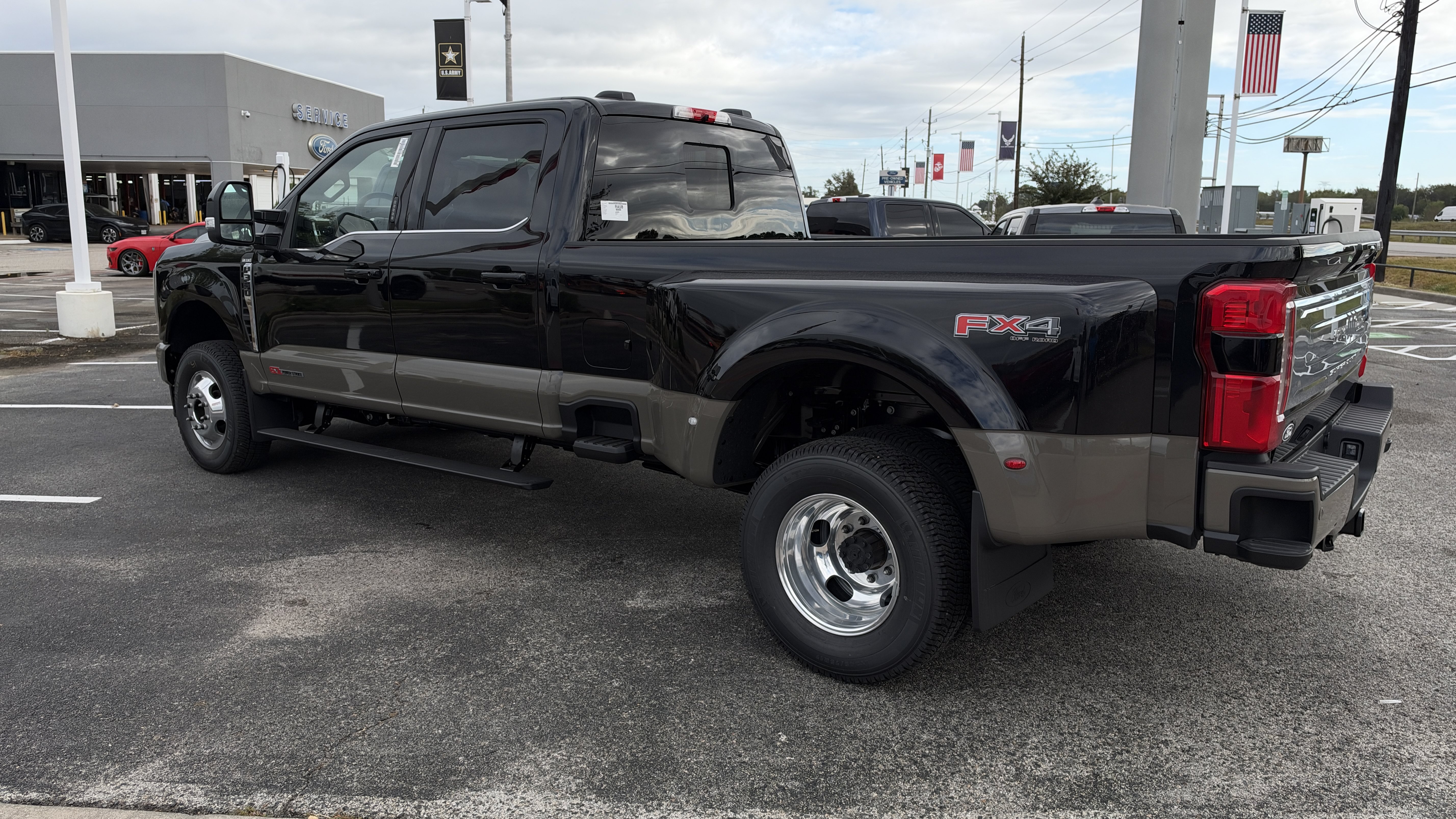 New 2027 Ford F-350 Truck Crew Cab